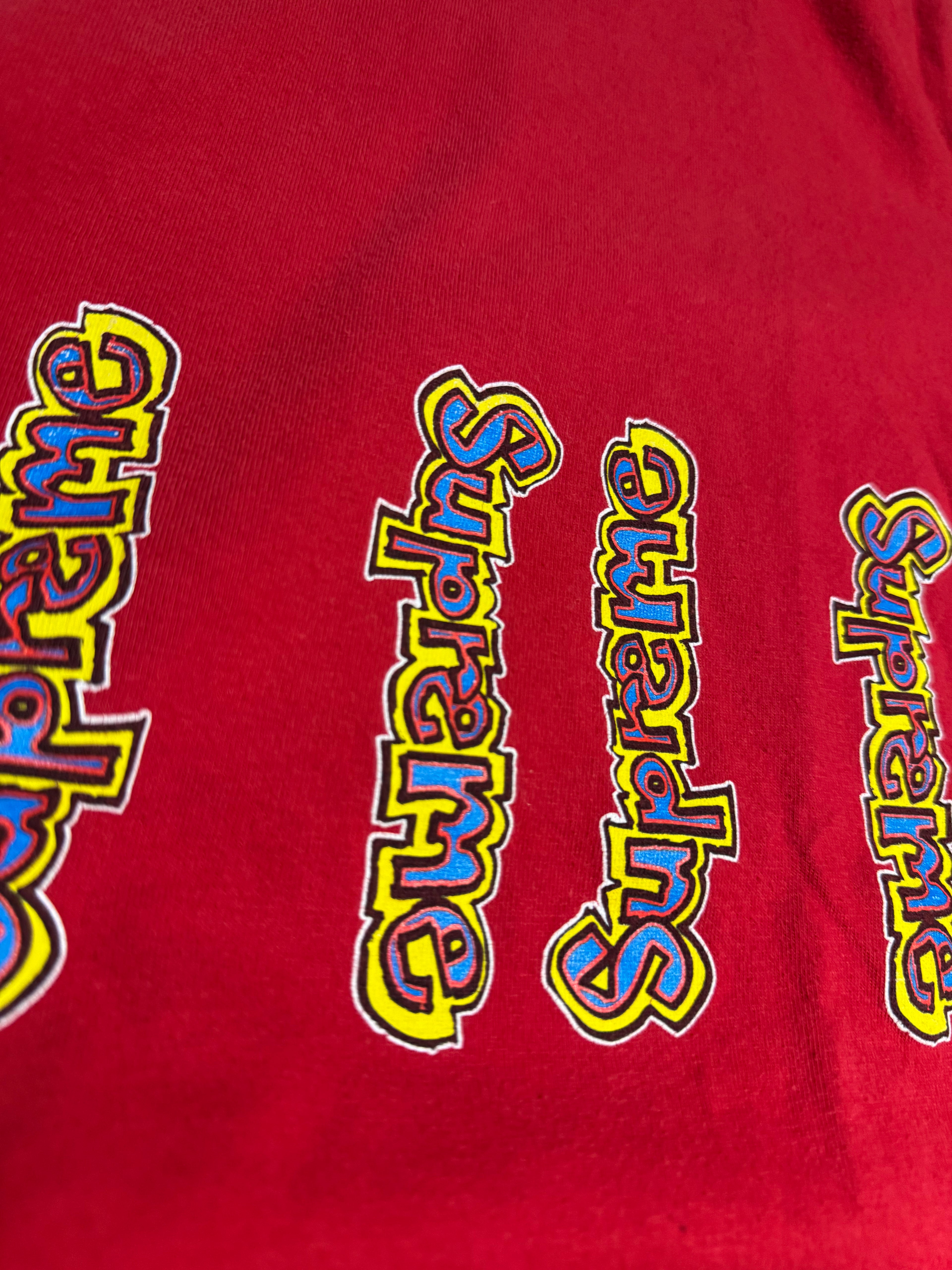 Supreme T-Shirt lettering colors red maat M