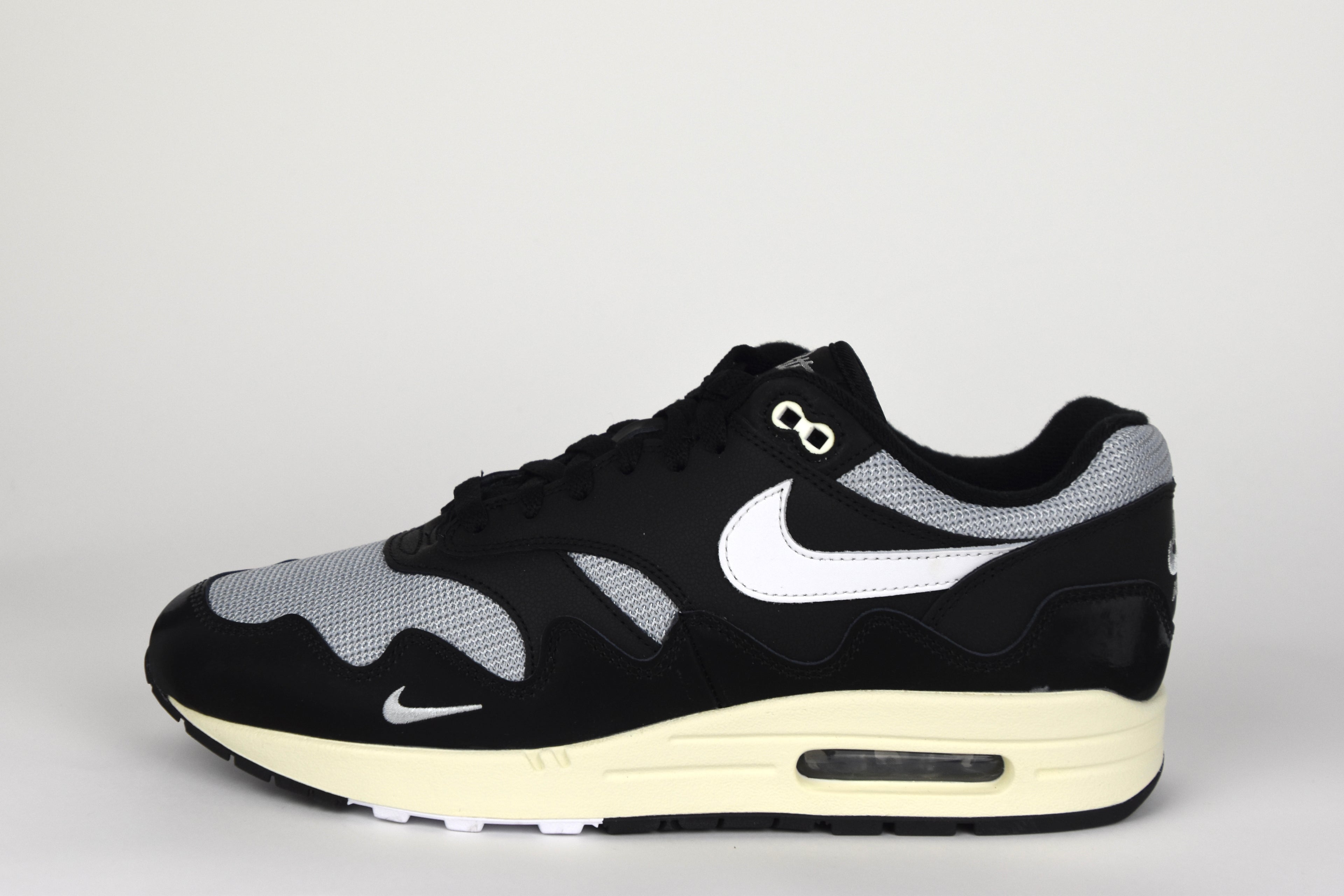 Nike Air Max 1 Patta Wave - Black