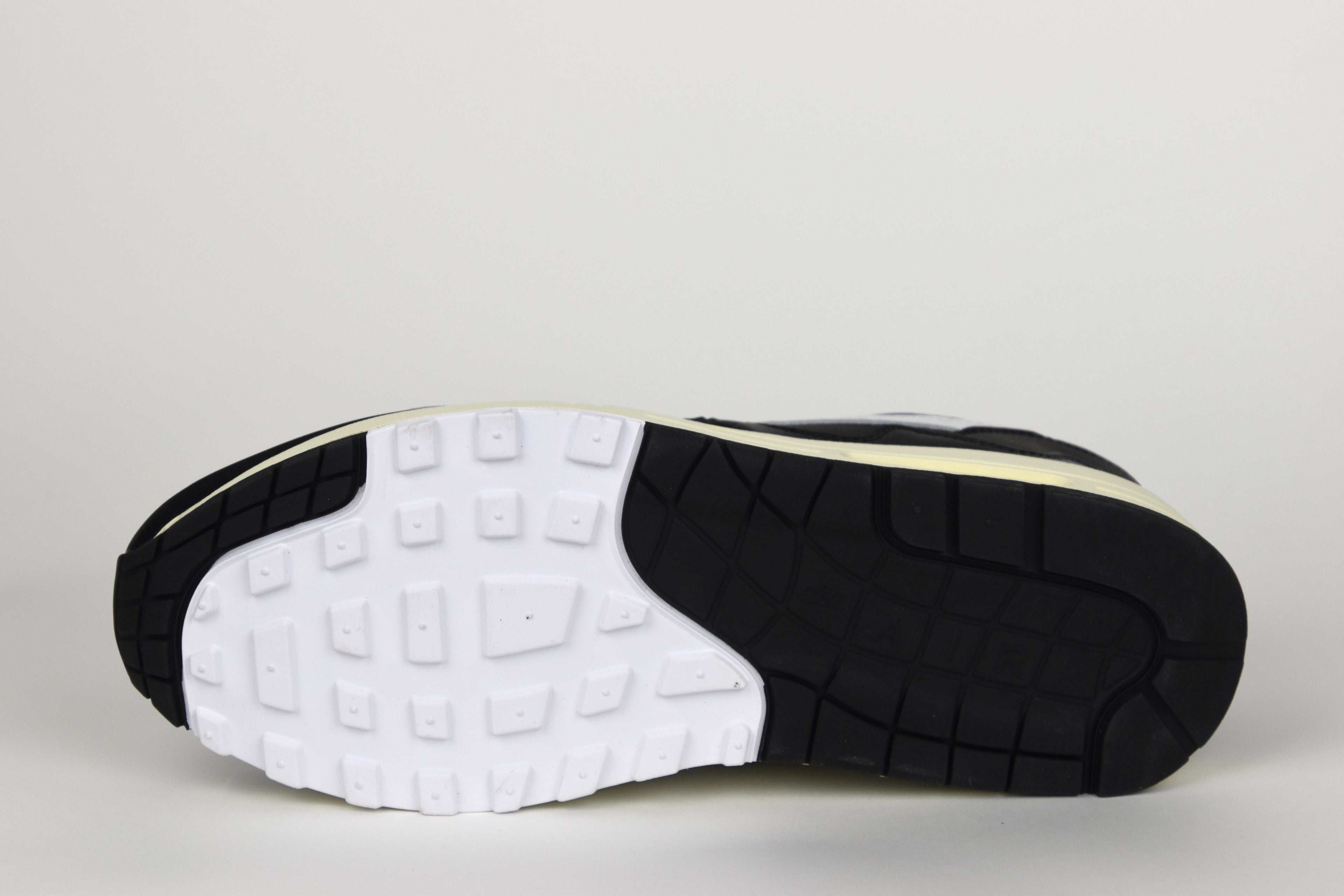 Nike Air Max 1 Patta Wave - Black