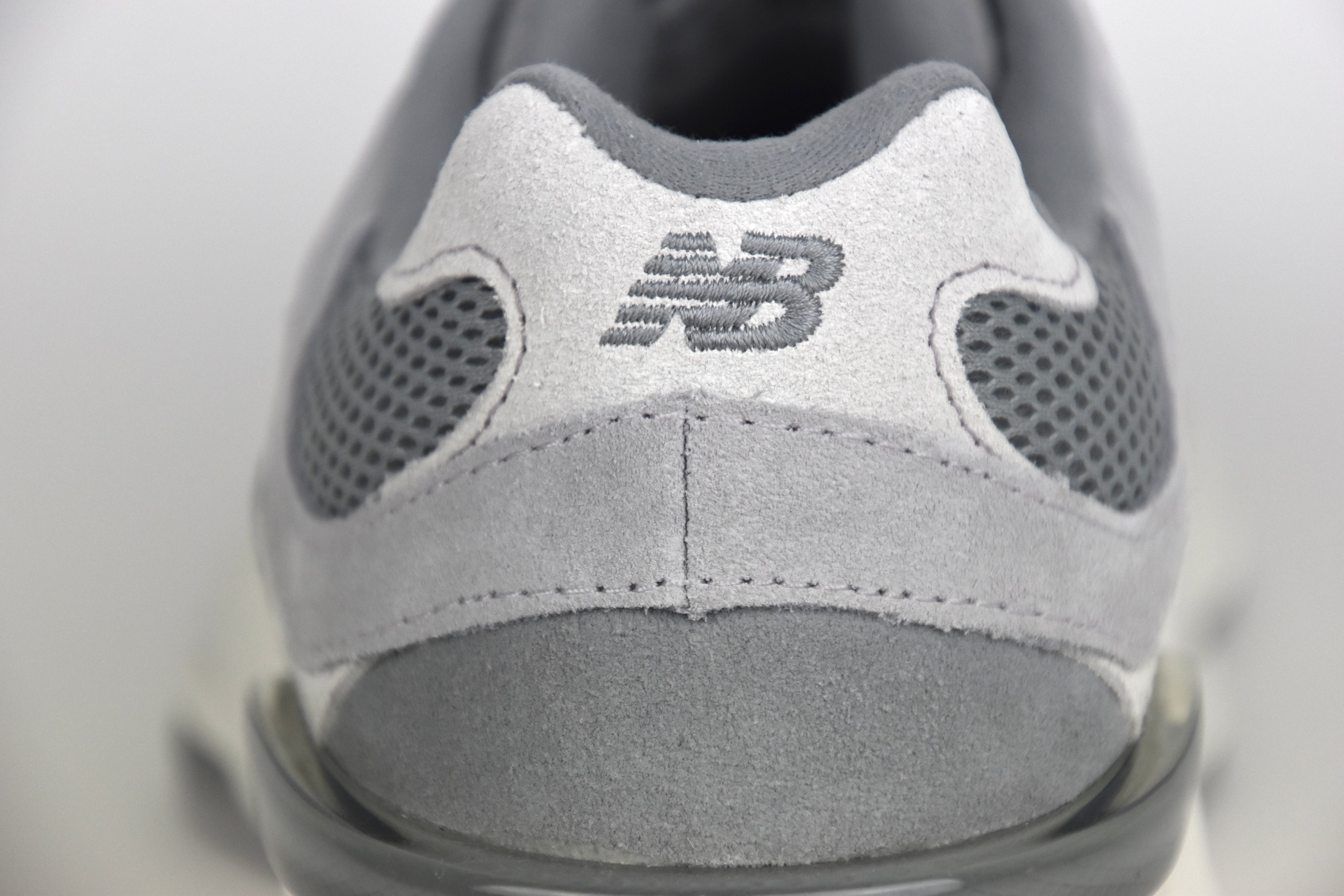 New Balance 9060 Wolf Grey