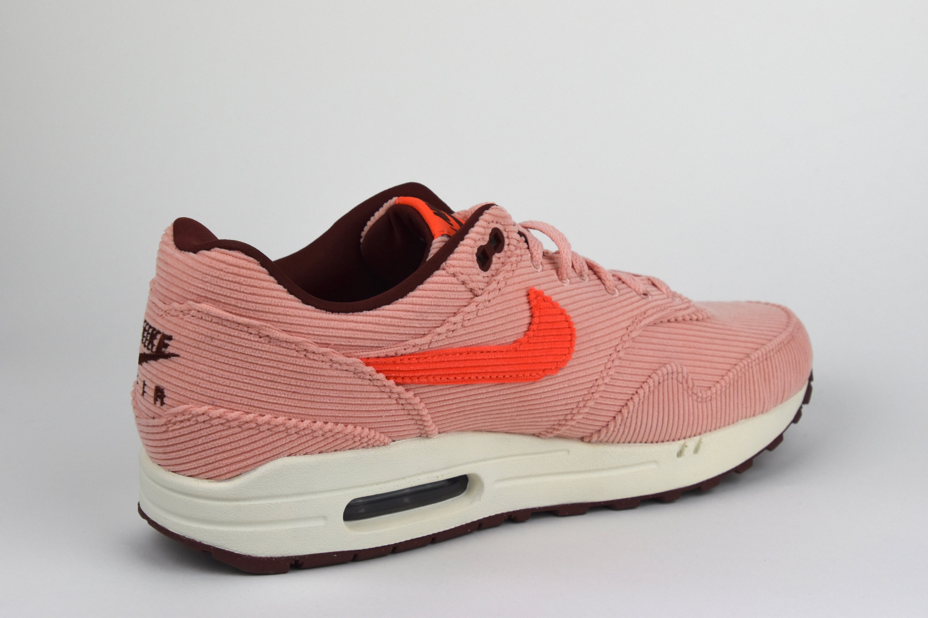 Nike Air Max 1 - Corduroy Coral