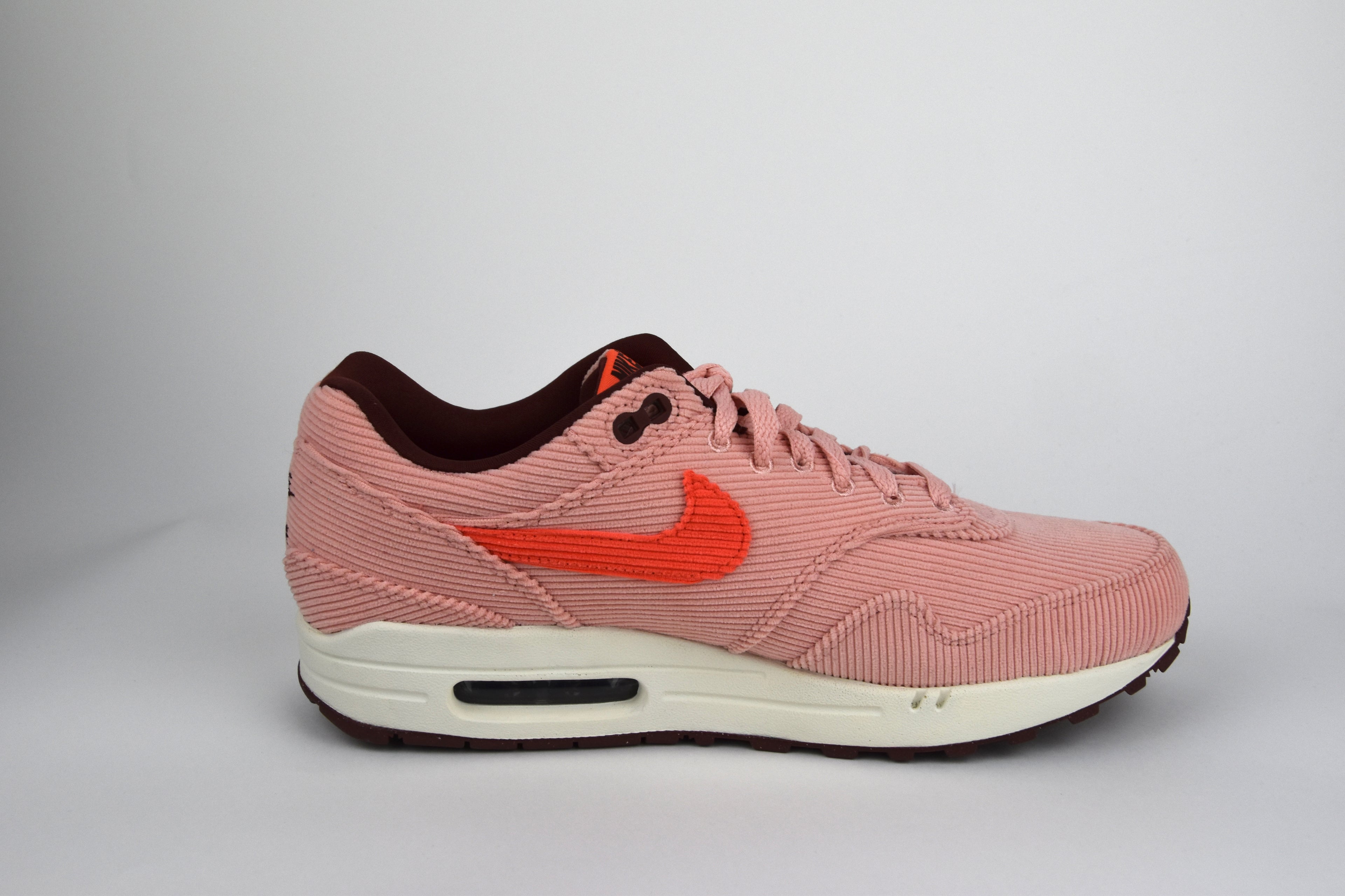 Nike Air Max 1 - Corduroy Coral