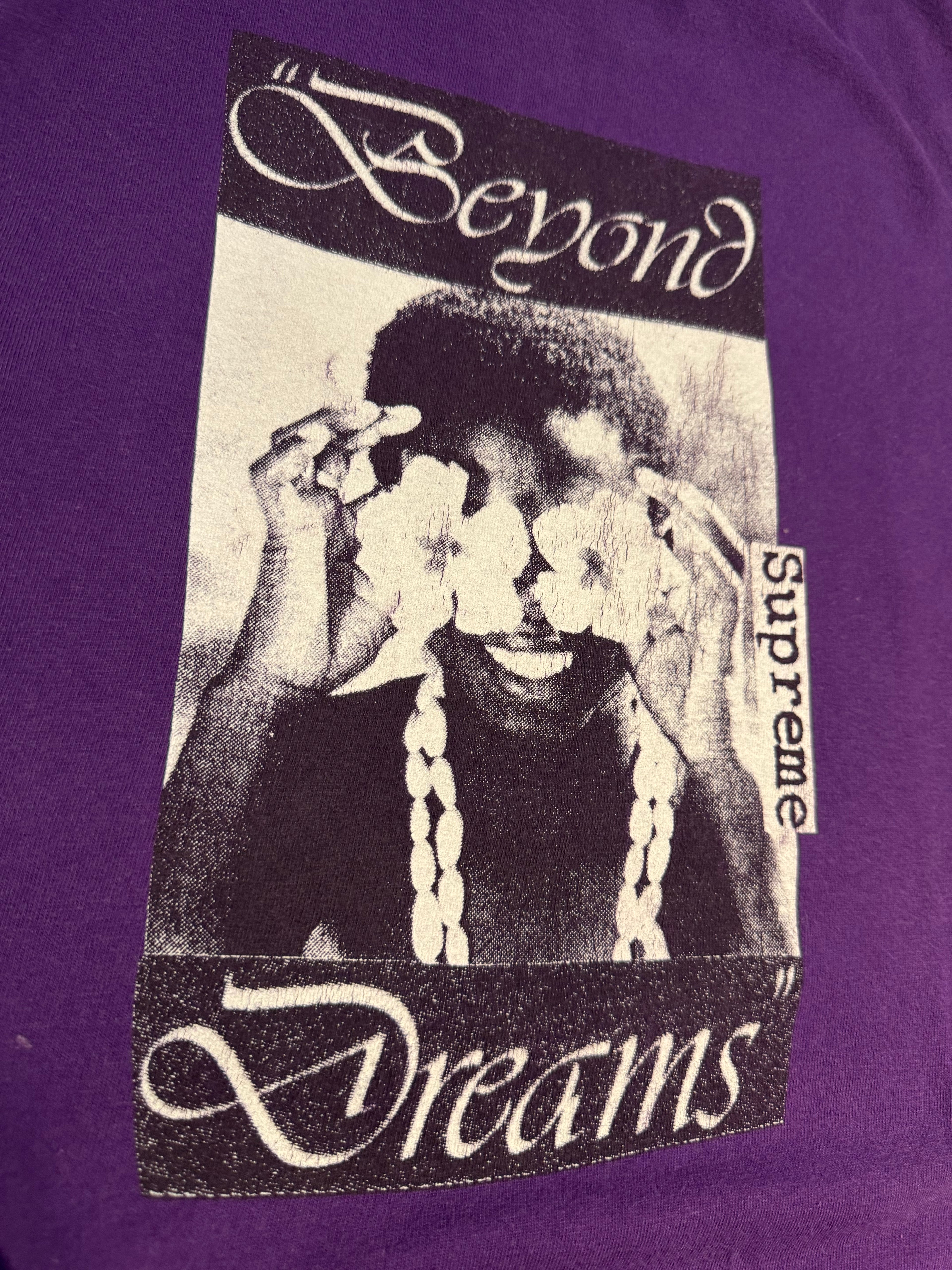 Supreme T-Shirt - Beyond Dreams paars maat XL