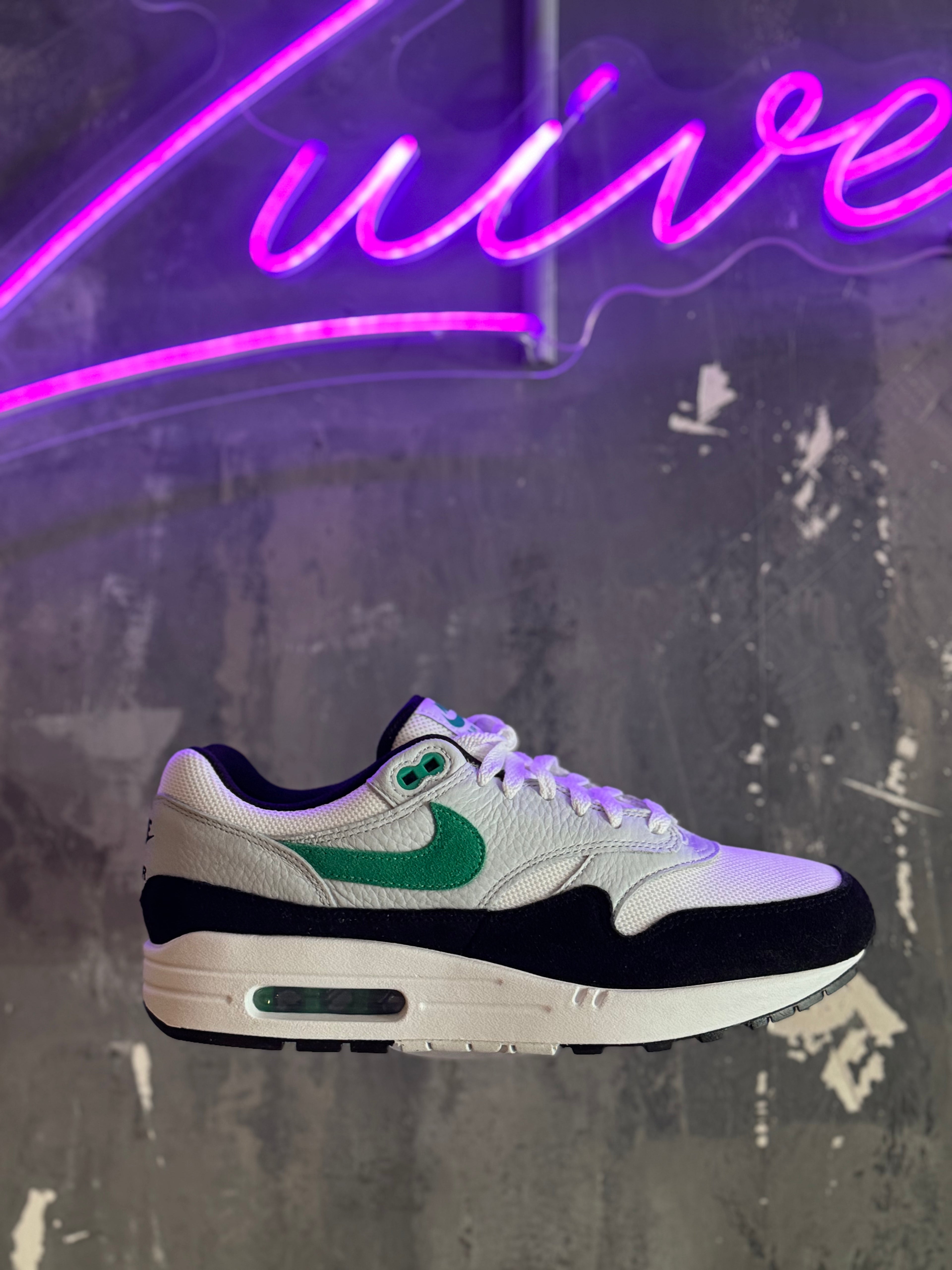 Nike Air Max 1 - Stadium Green maat 43
