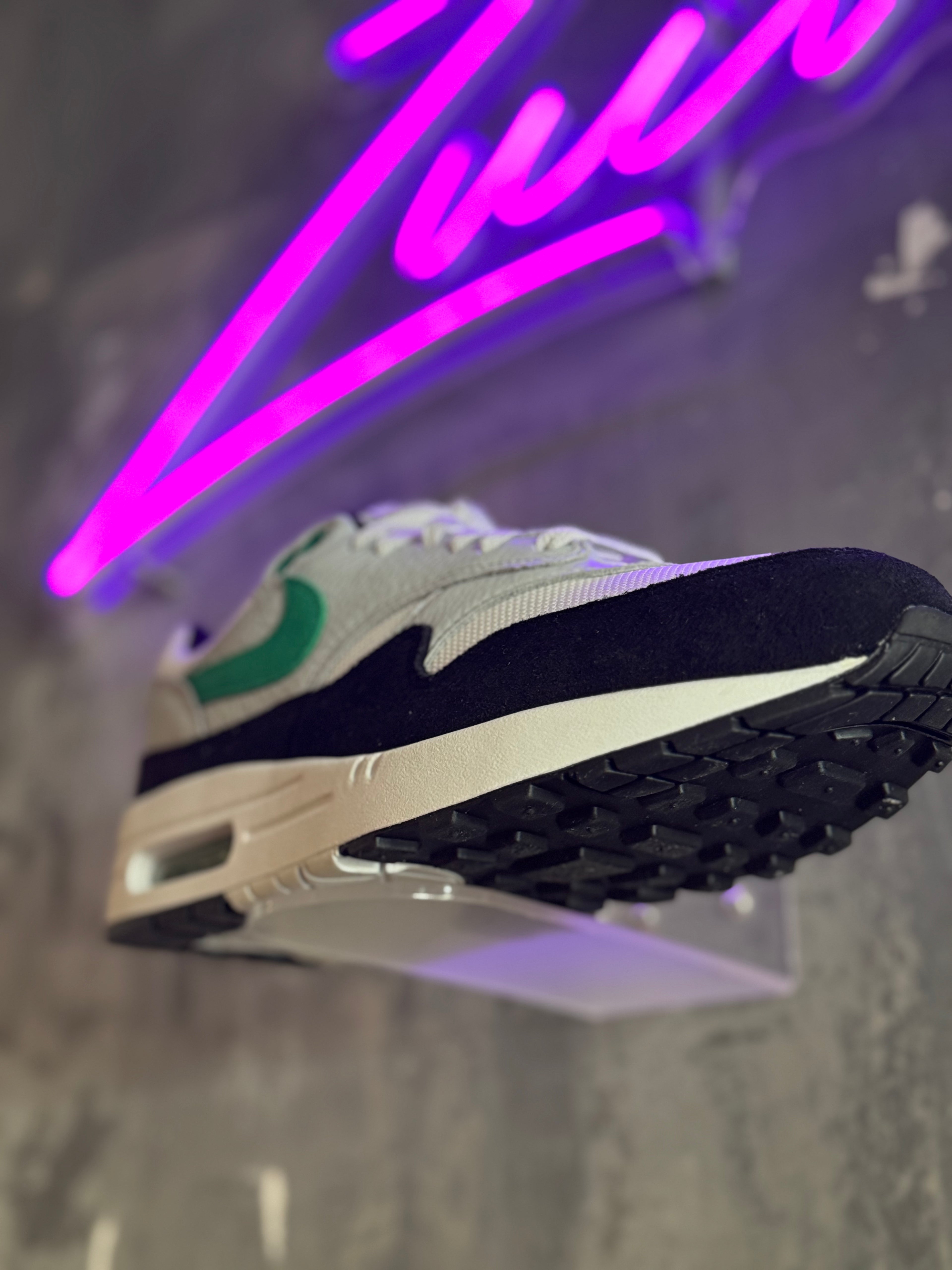Nike Air Max 1 - Stadium Green maat 43