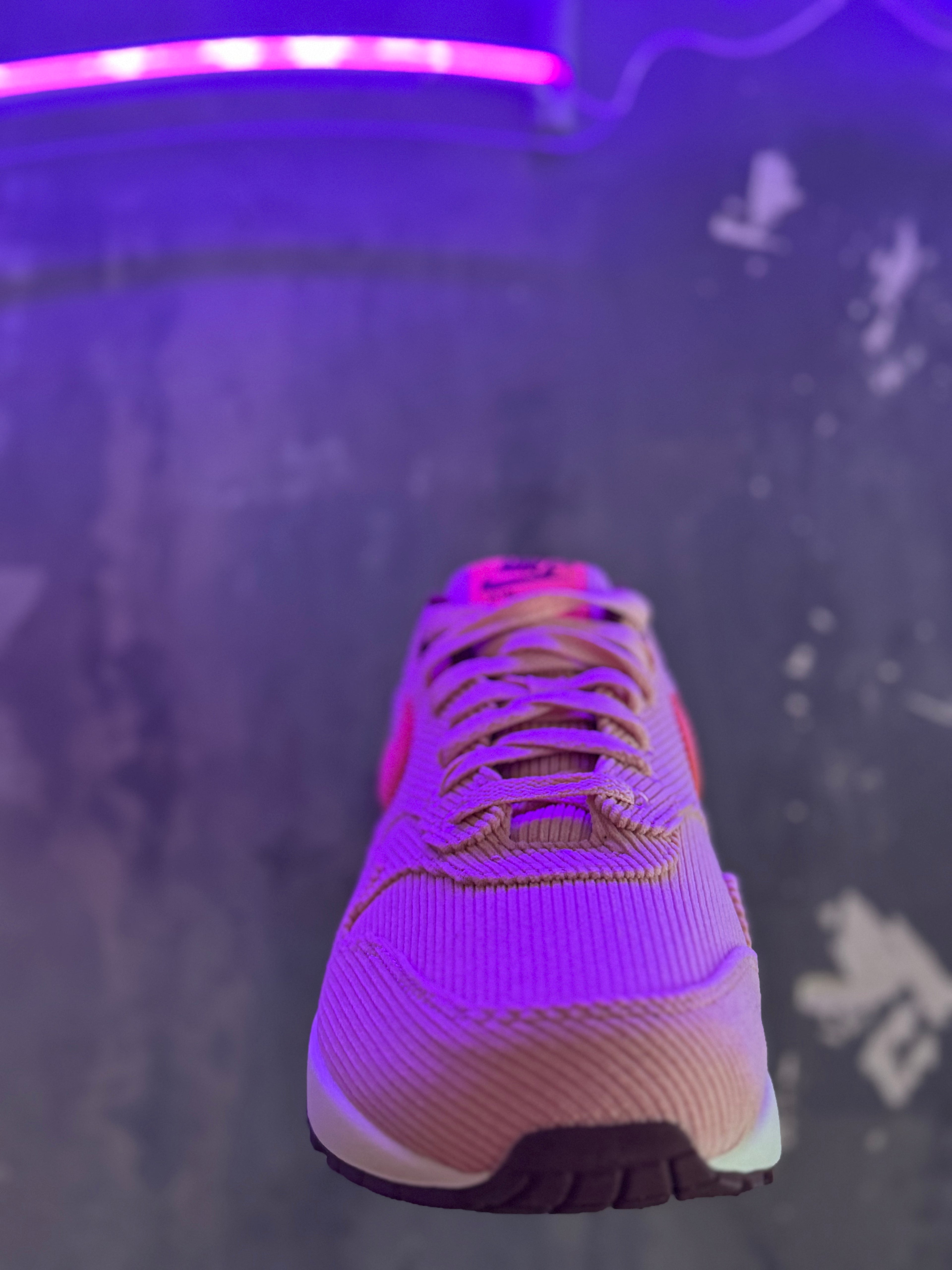 Nike Air Max 1 - Corduroy Coral