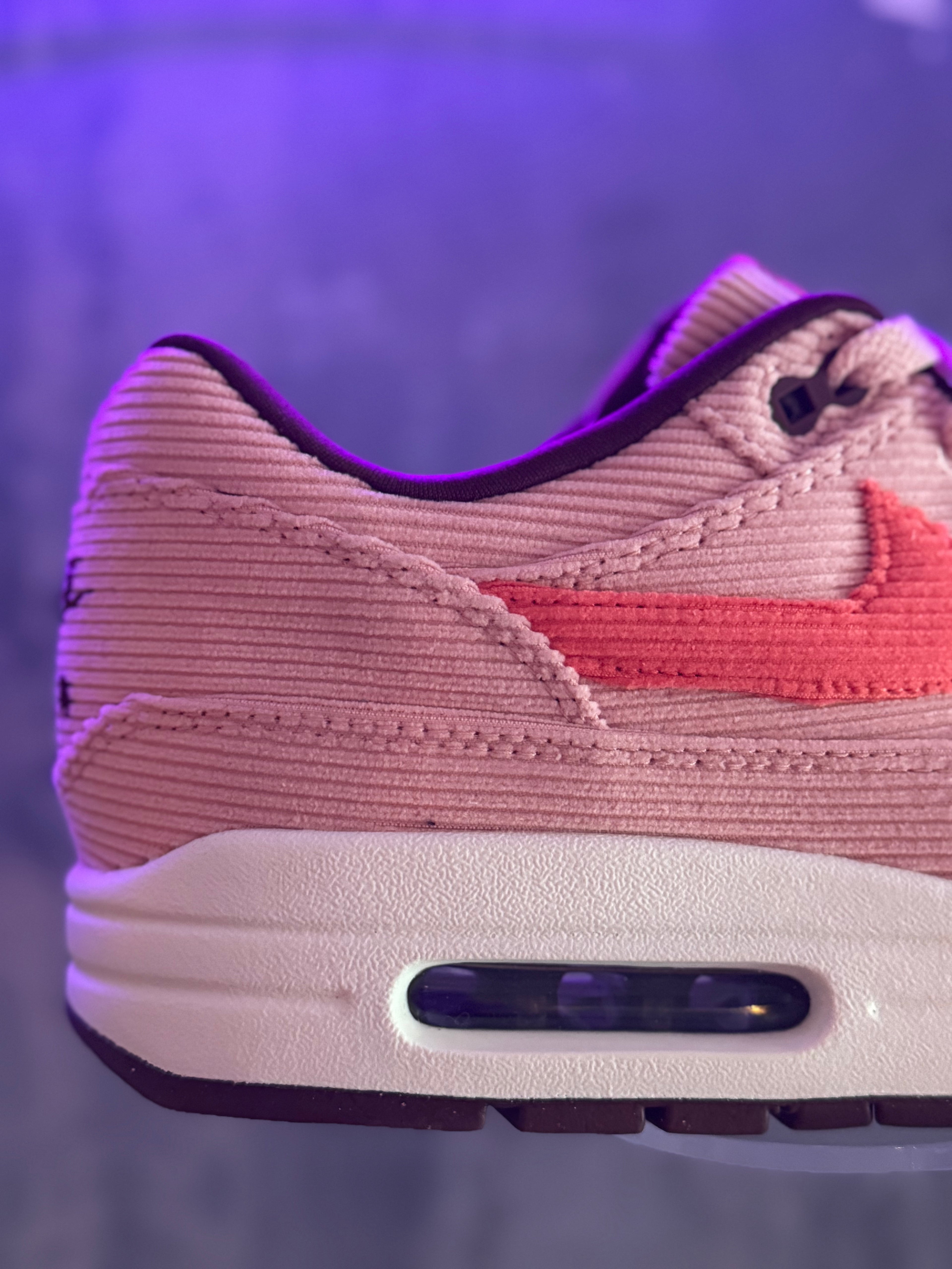 Nike Air Max 1 - Corduroy Coral