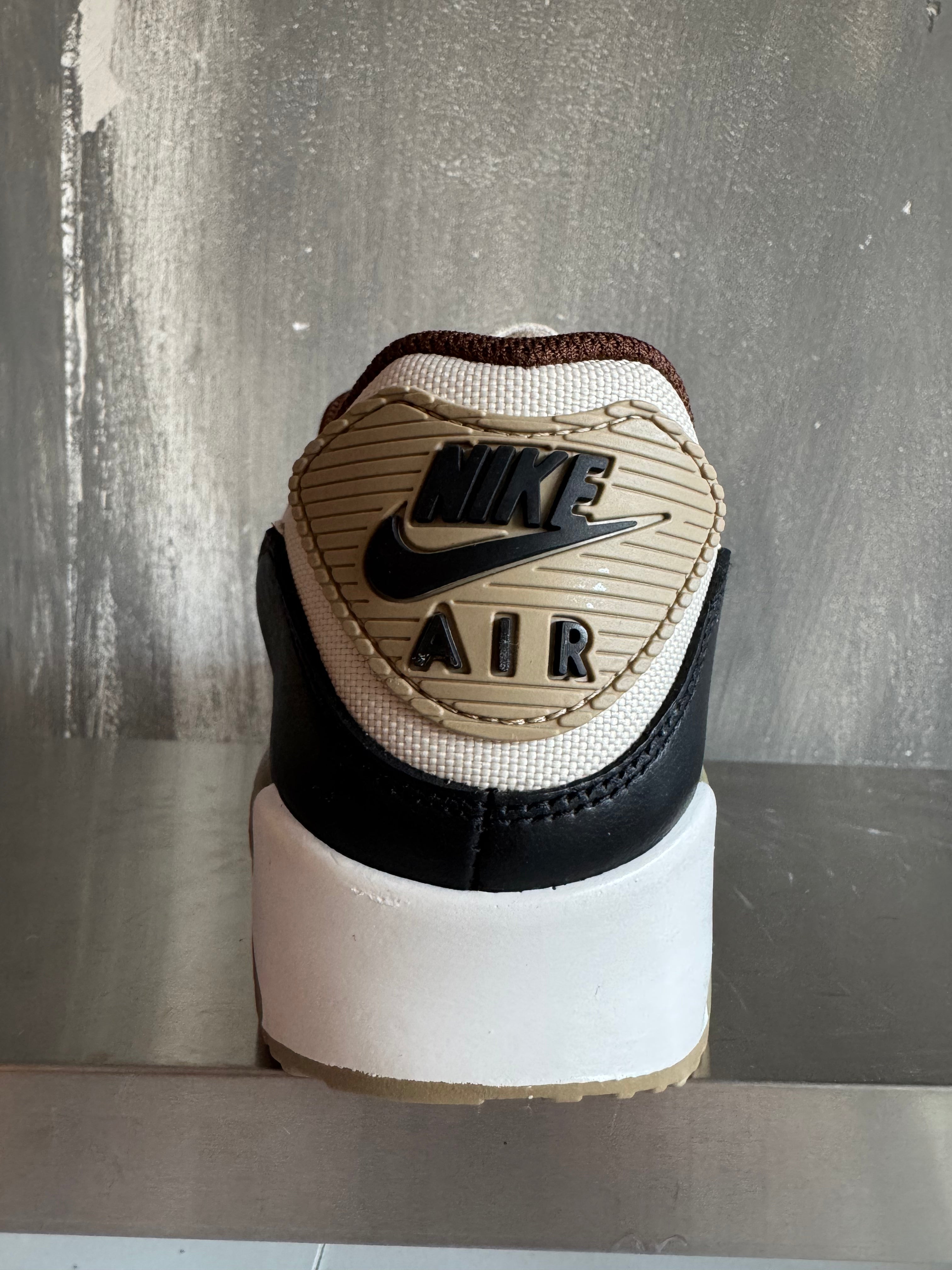 Nike Air Max 90 GORE-TEX zwart/bruin/oranje maat 39