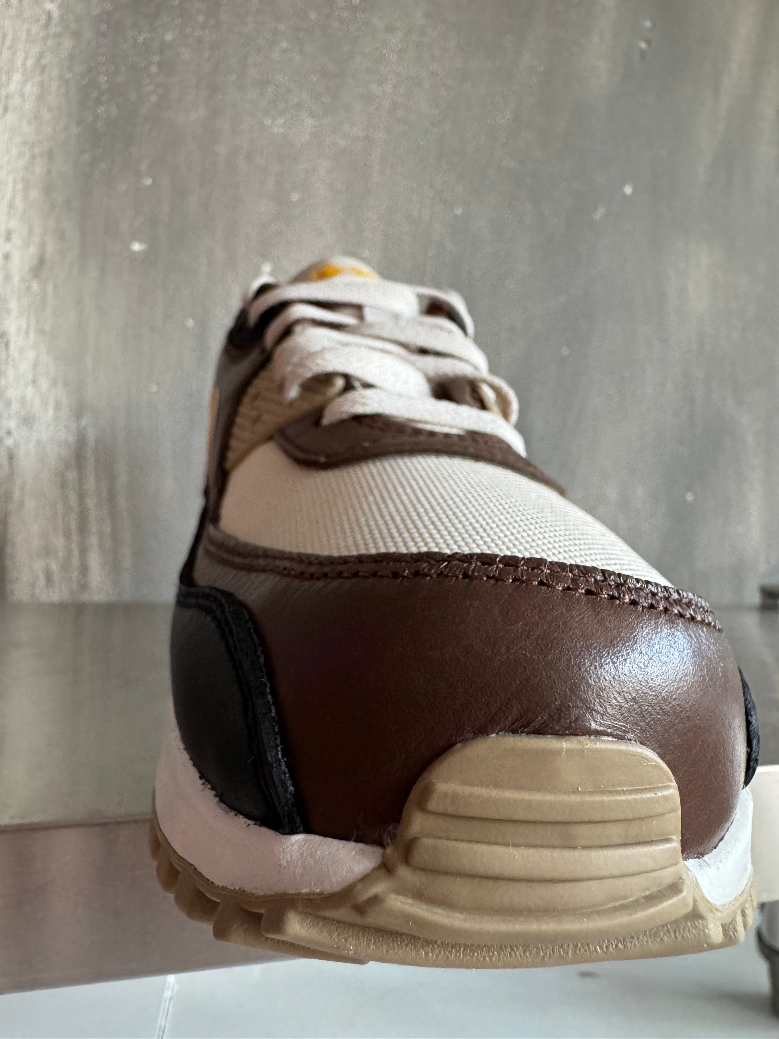 Nike Air Max 90 GORE-TEX zwart/bruin/oranje maat 39