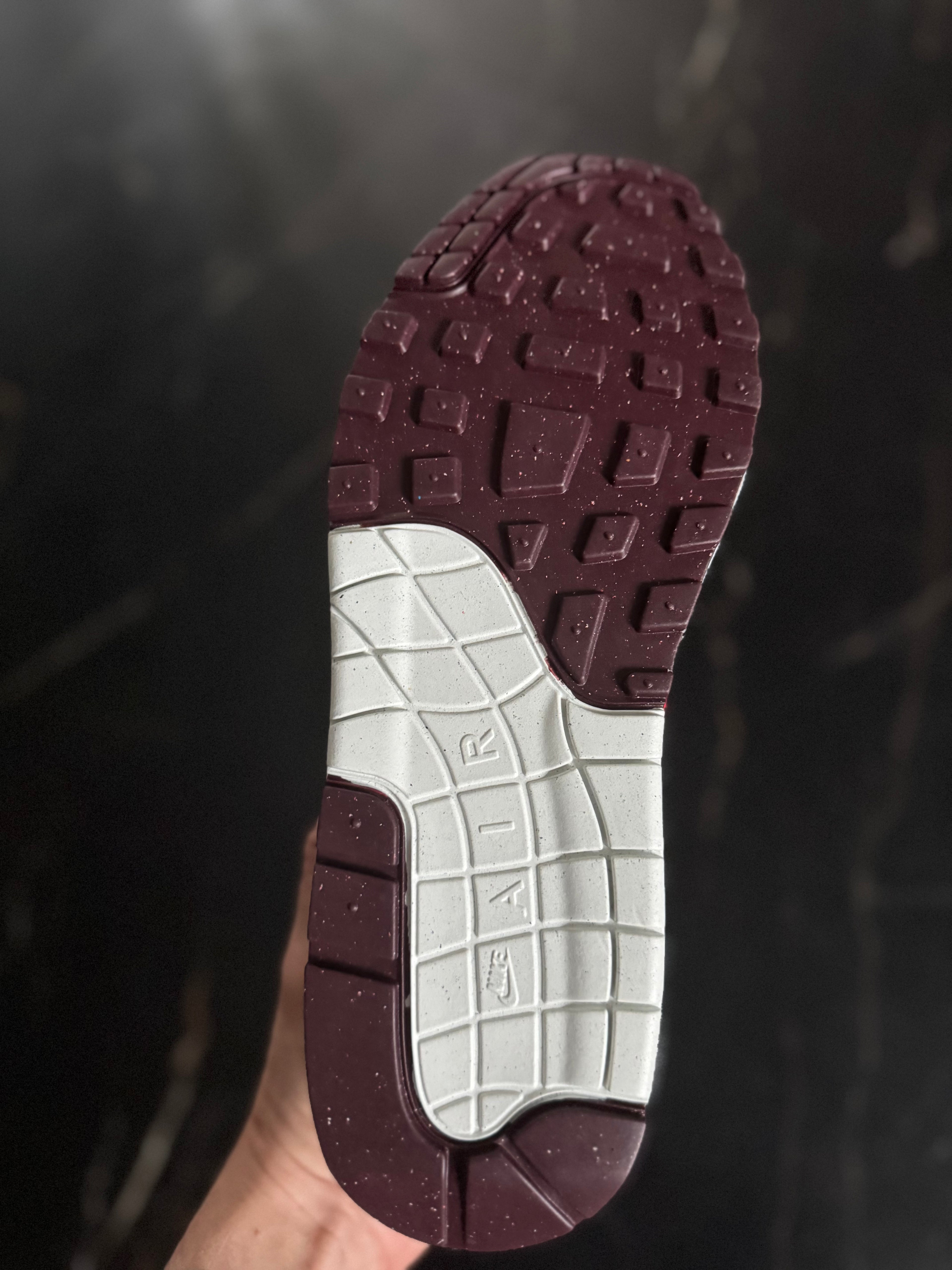 Nike Air Max 1 - Burgundy Crush