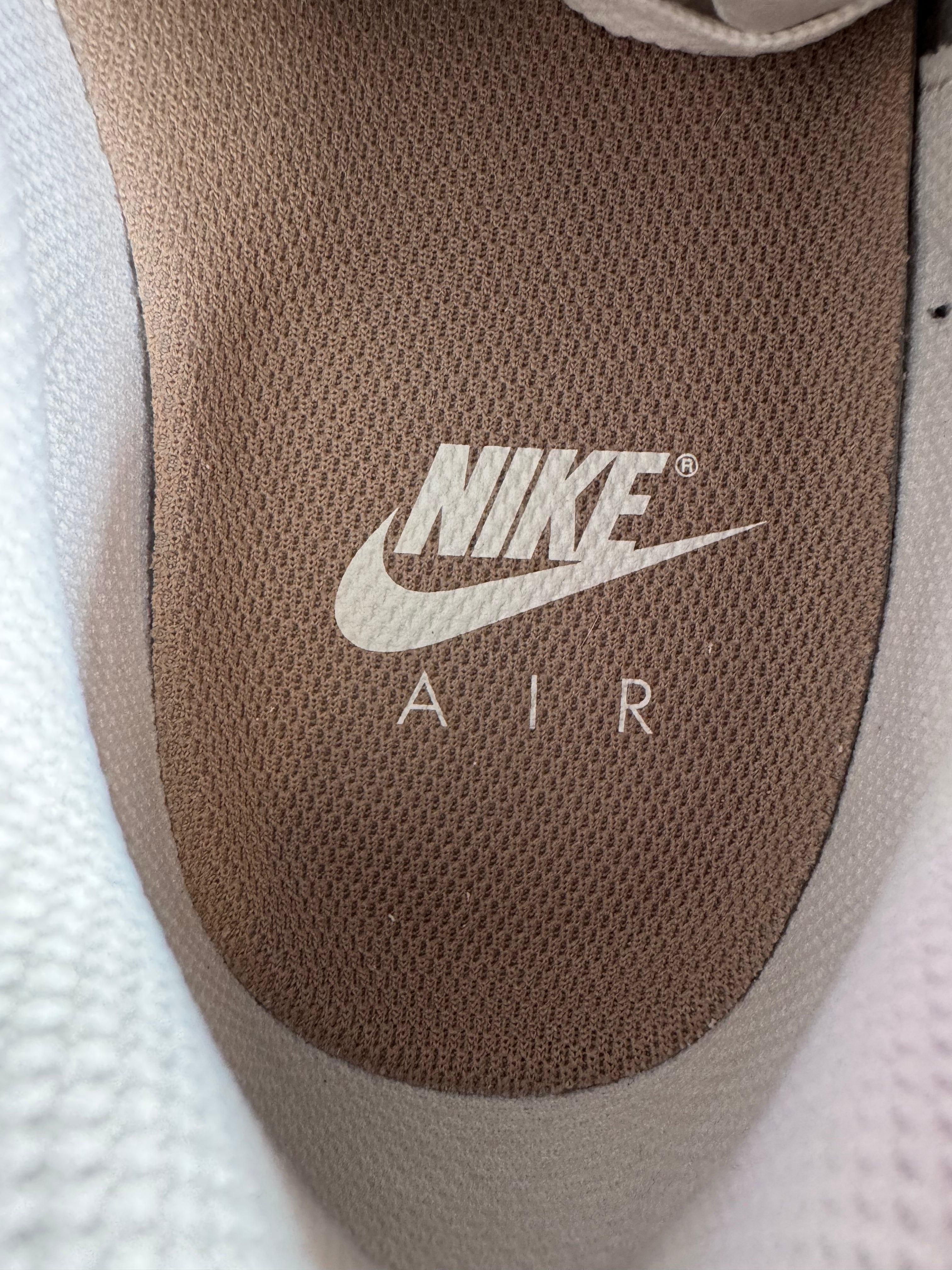 Nike Air Max 1 - Phantom Khaki maat 43