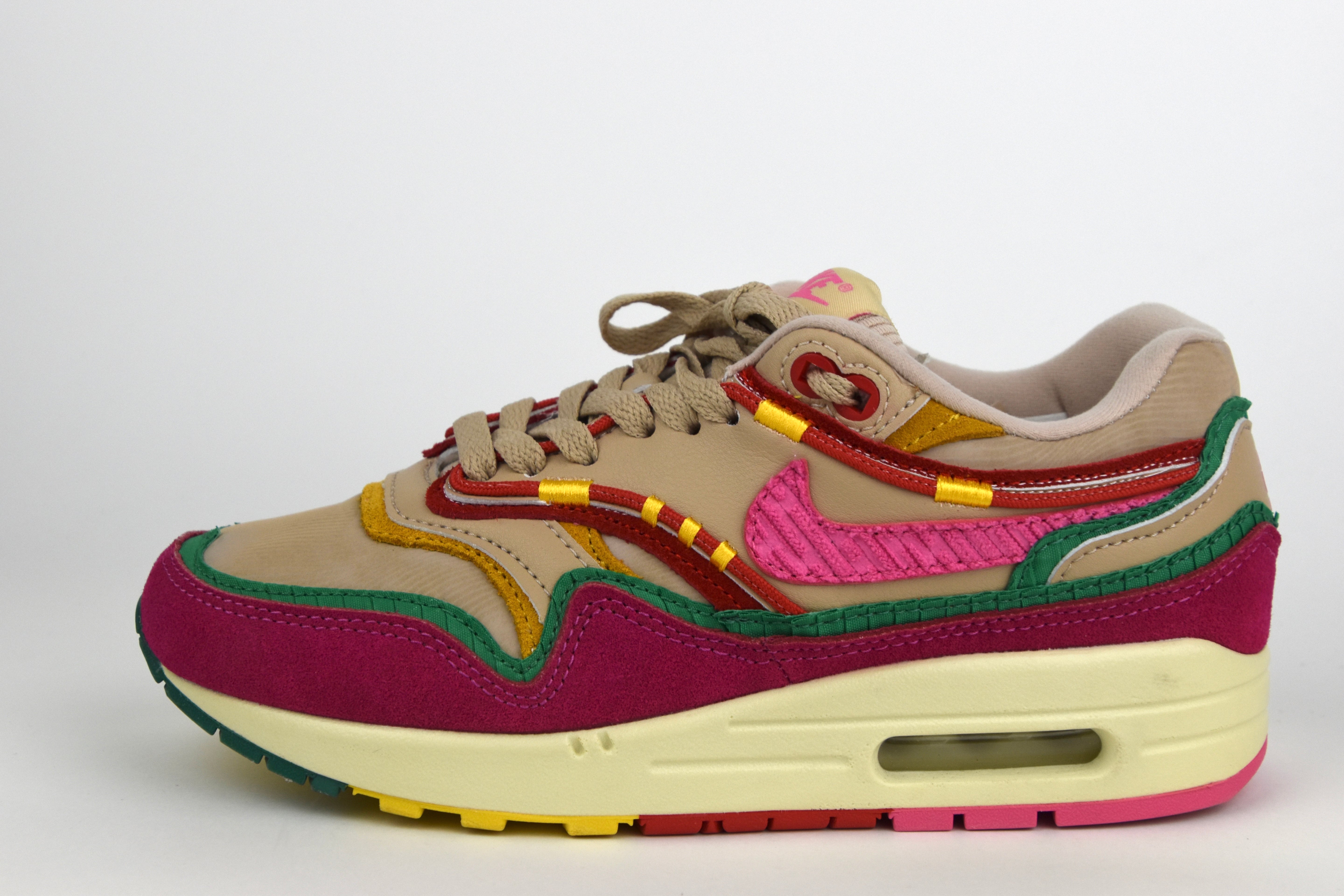 Air Max 1 La Familia