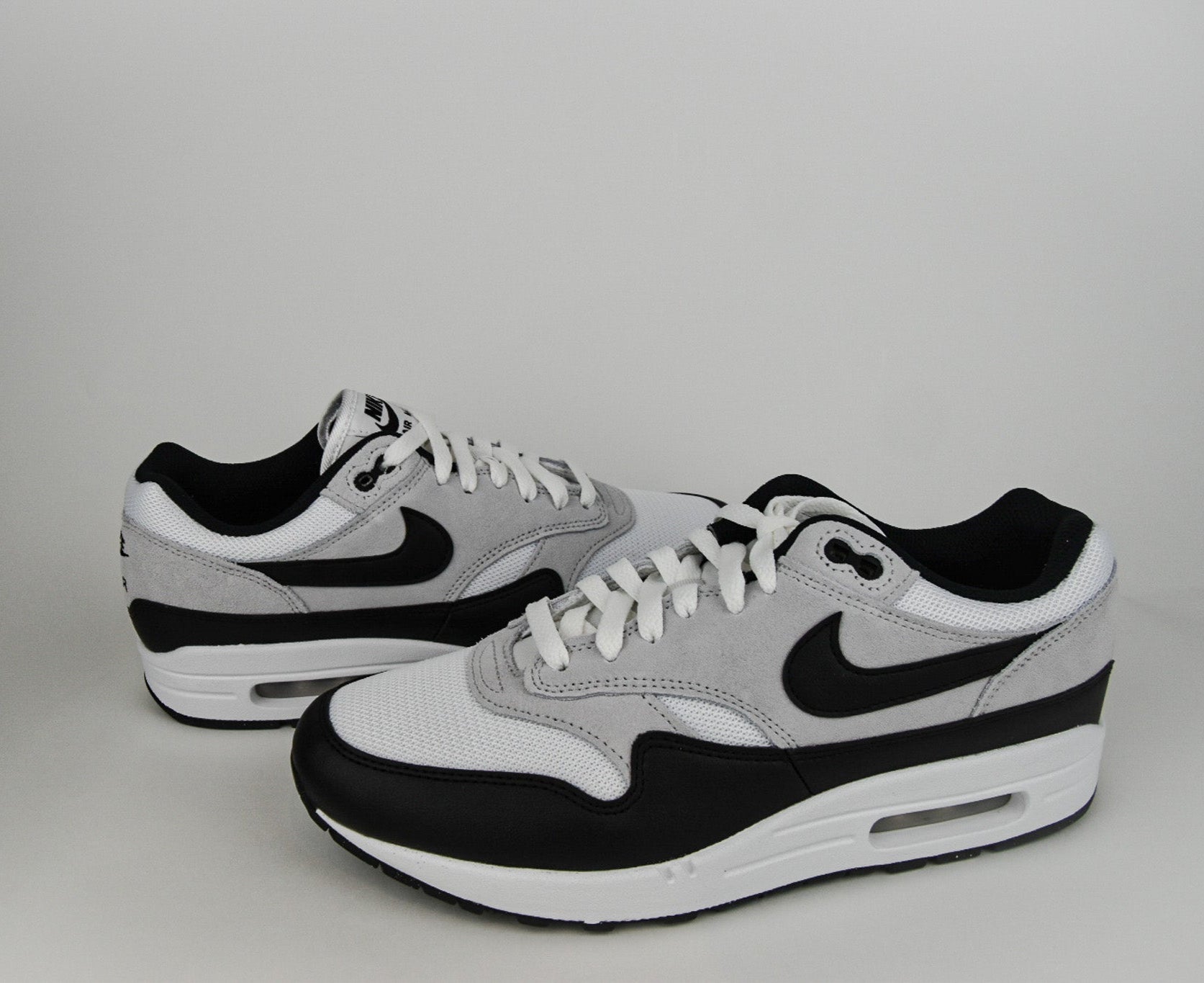 Nike Air Max 1 Essential White Pure Platinum Black