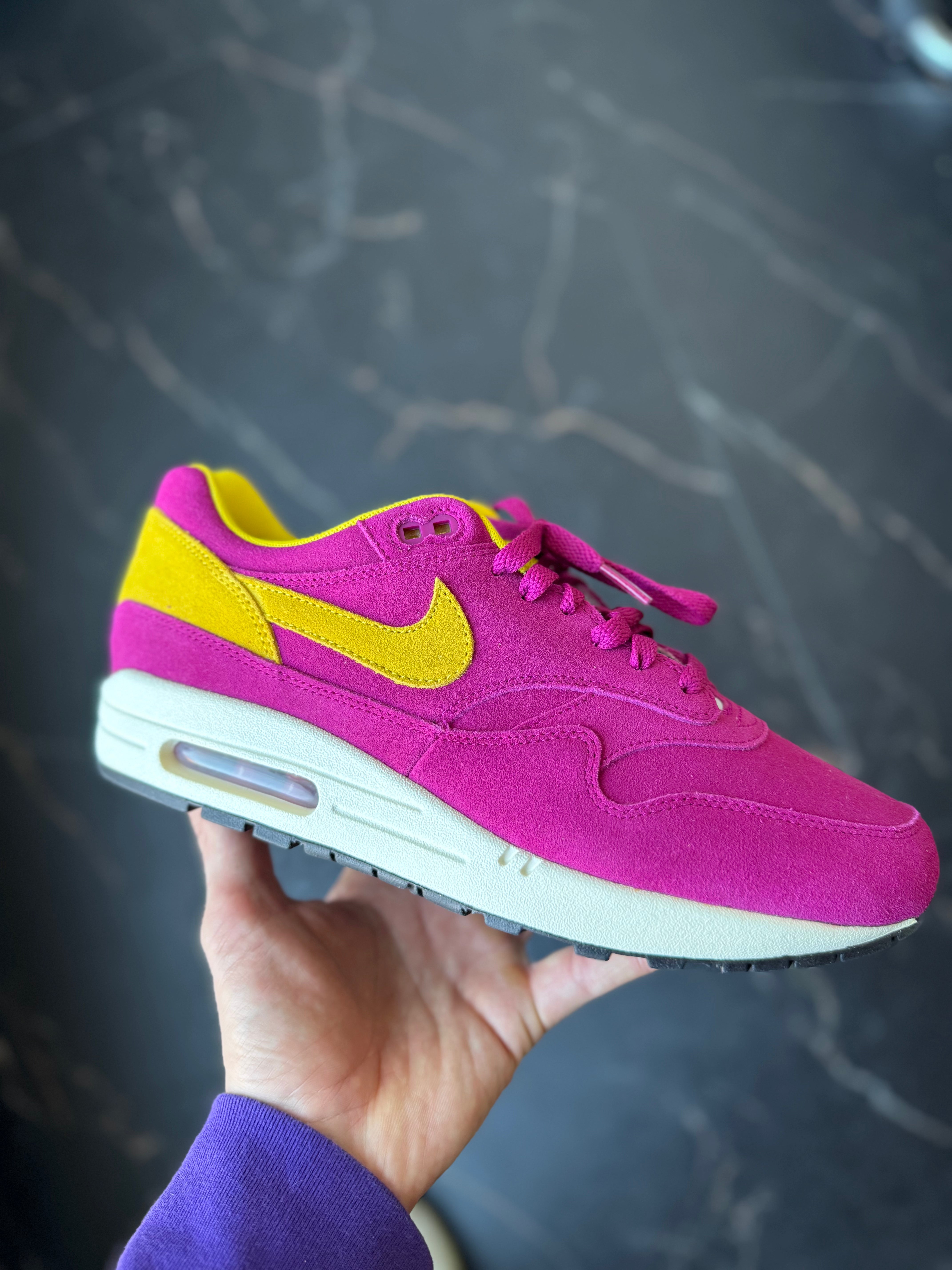 Nike Air Max 1 - Dynamic Berry maat 43