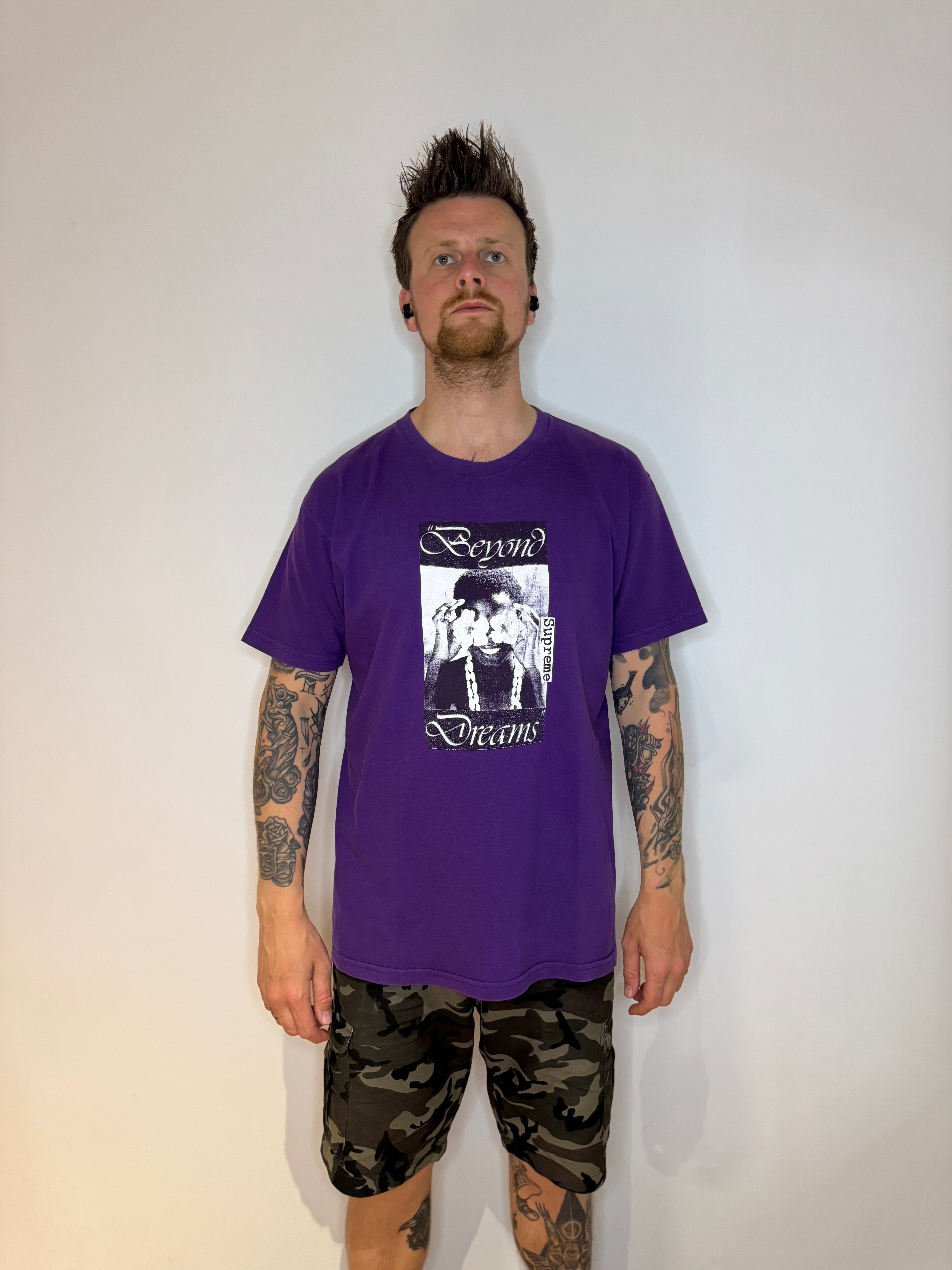 Supreme T-Shirt - Beyond Dreams paars maat XL