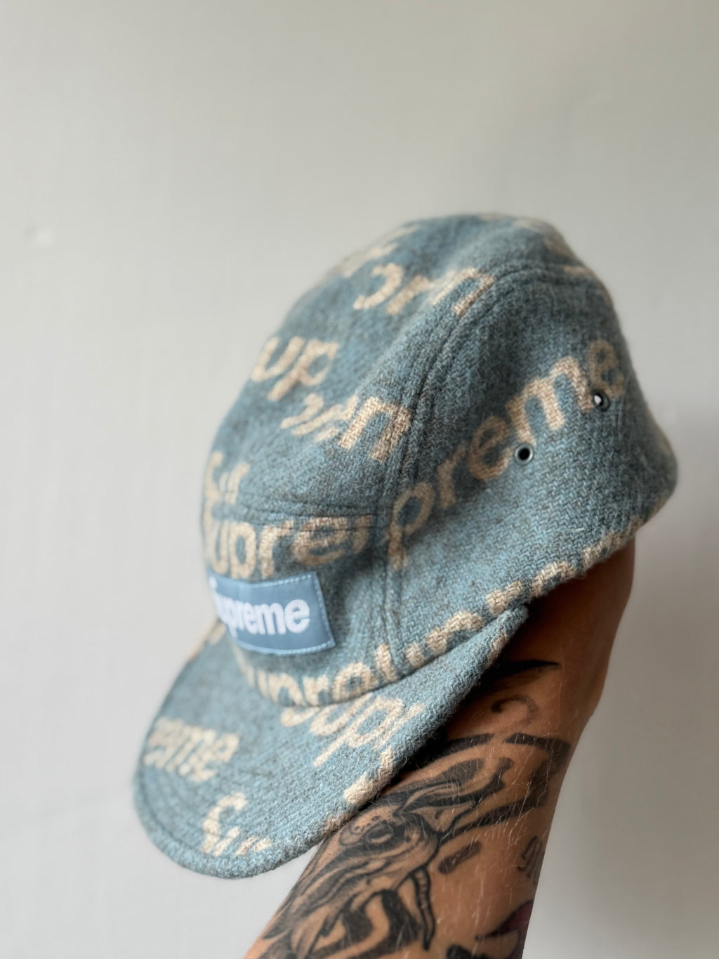 Supreme Harris Tweed Cap – Light Blue