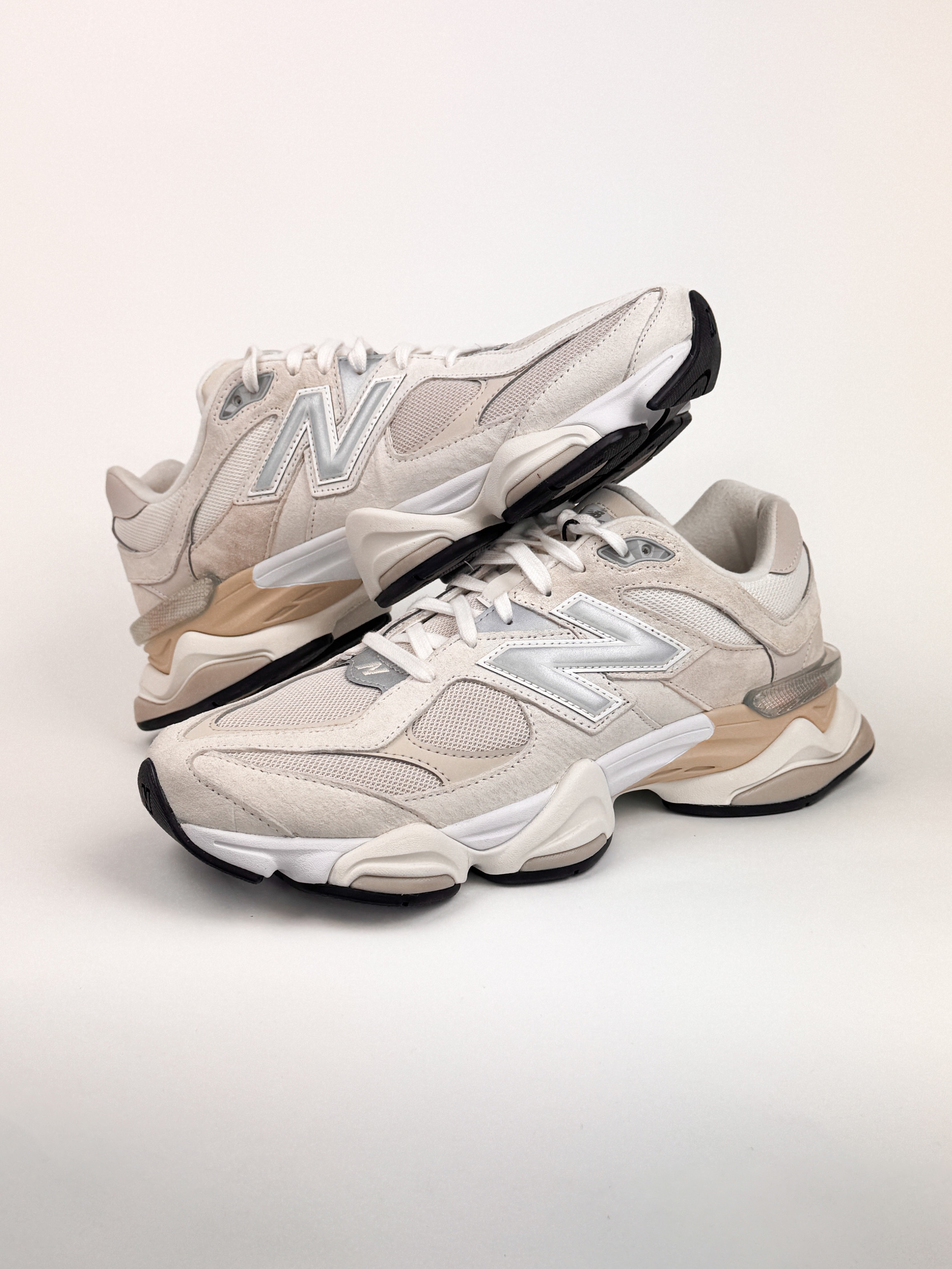 New Balance 9060 - Beige