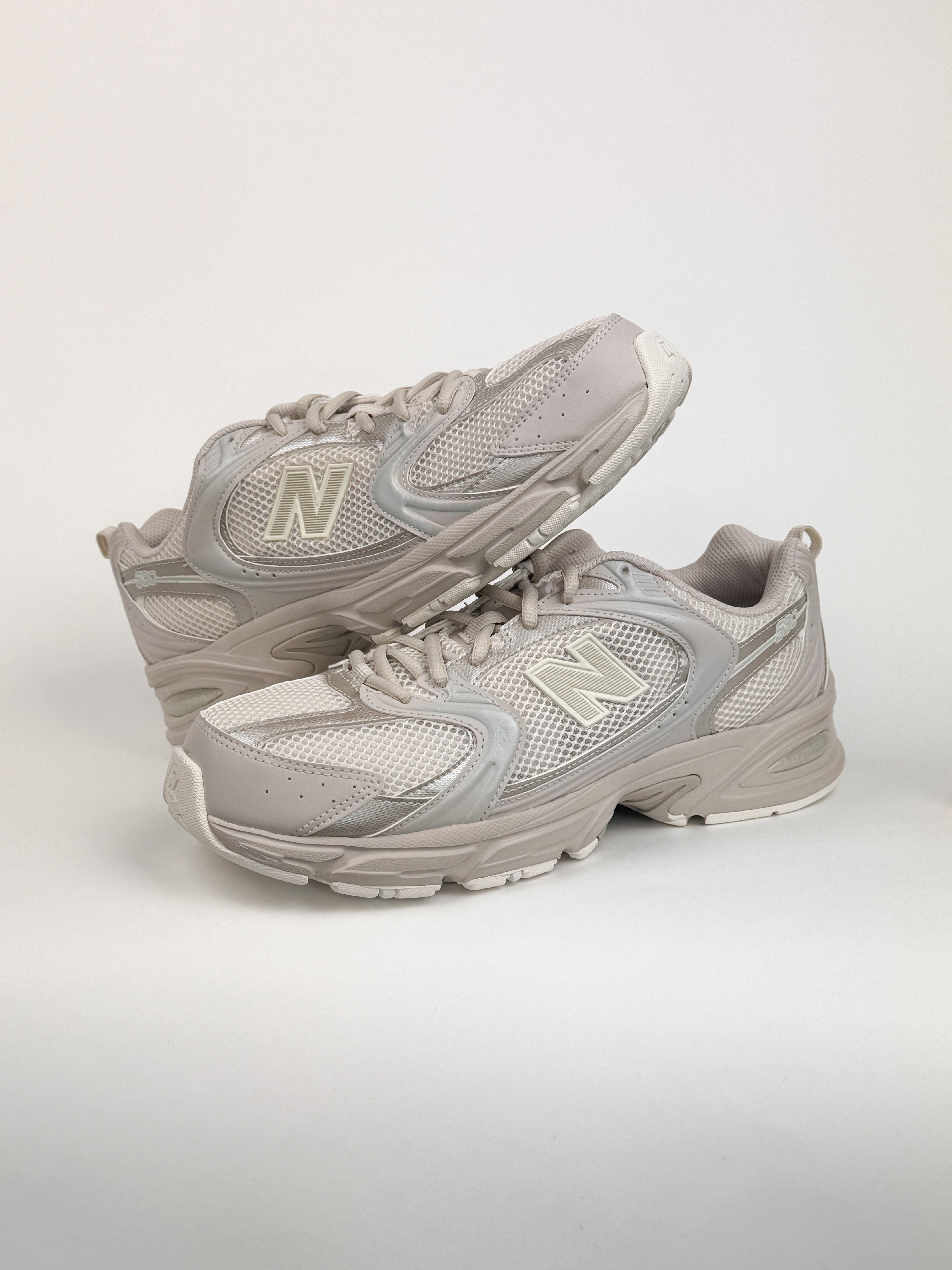 New Balance 530 - Moonbeam