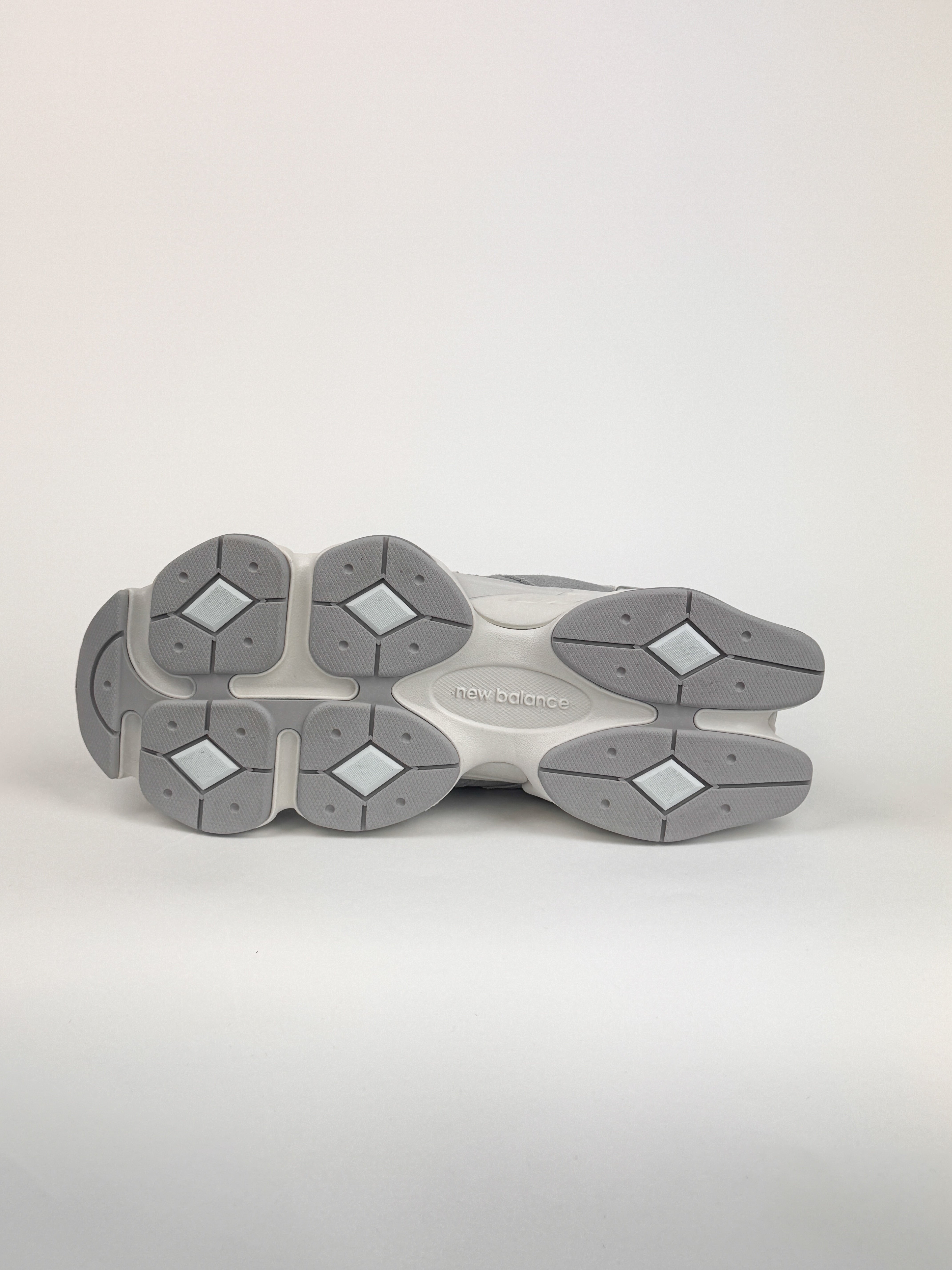 New Balance 9060 - Grey