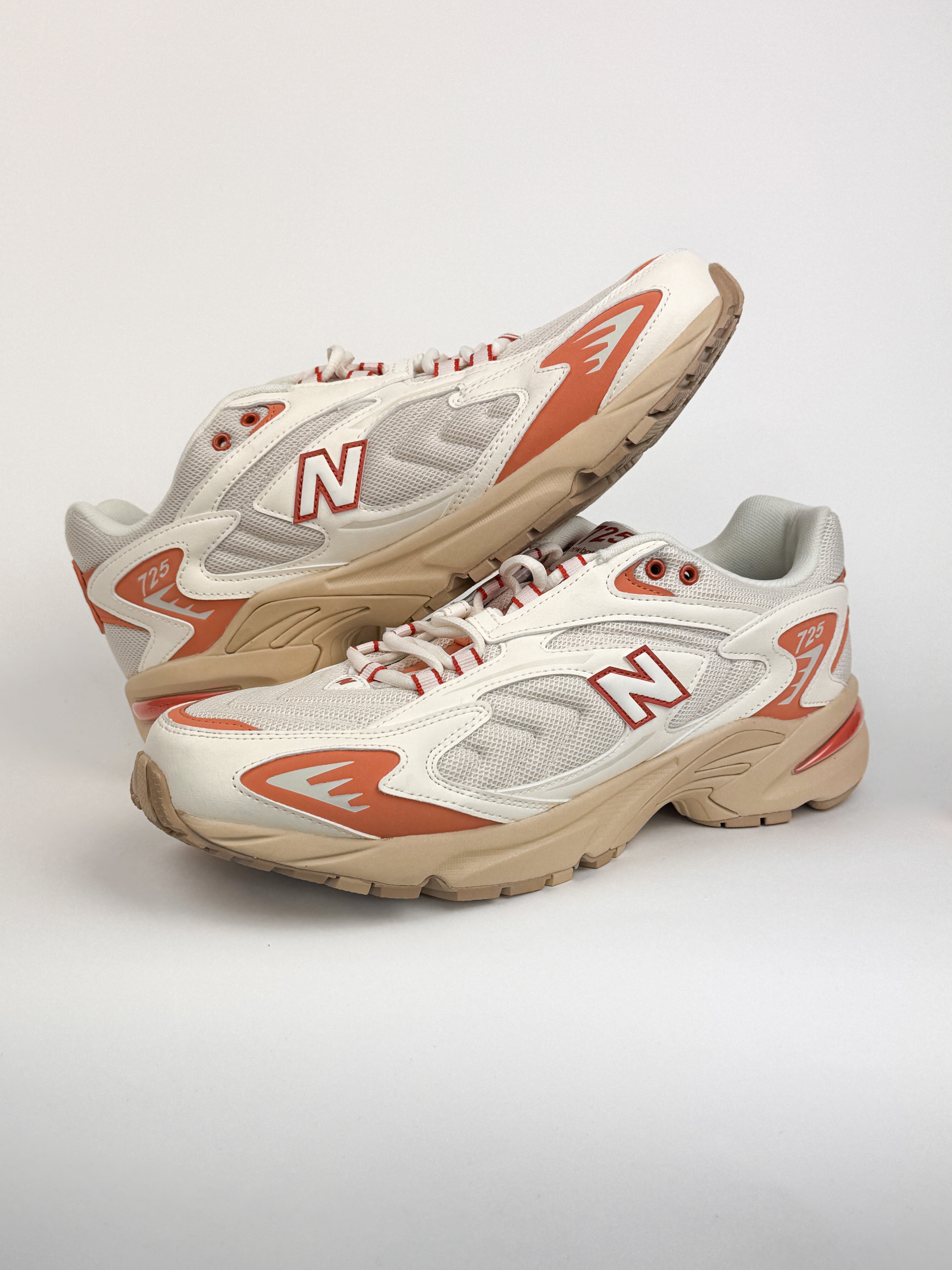 New Balance 725 - Orange/White
