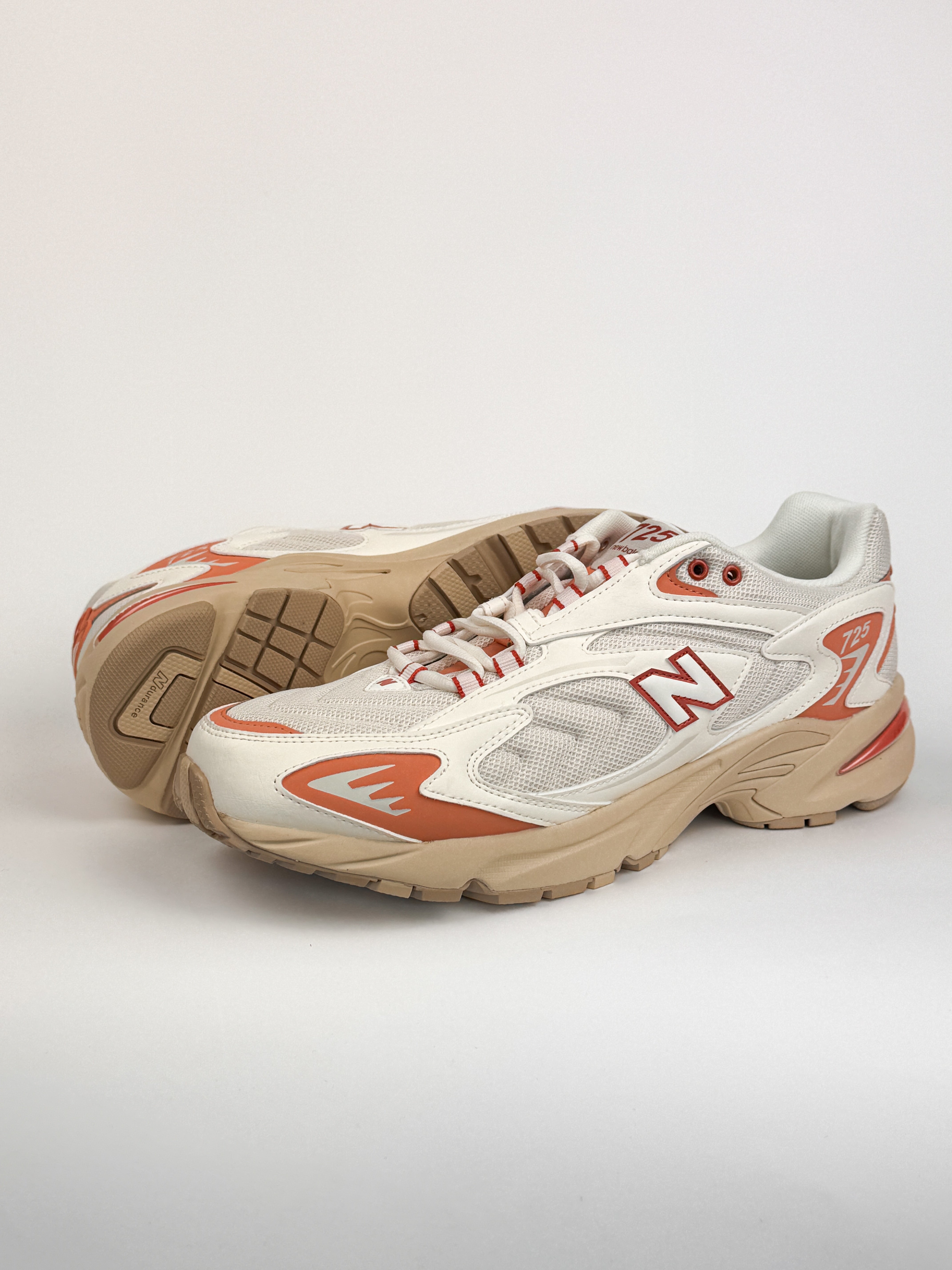 New Balance 725 - Orange/White