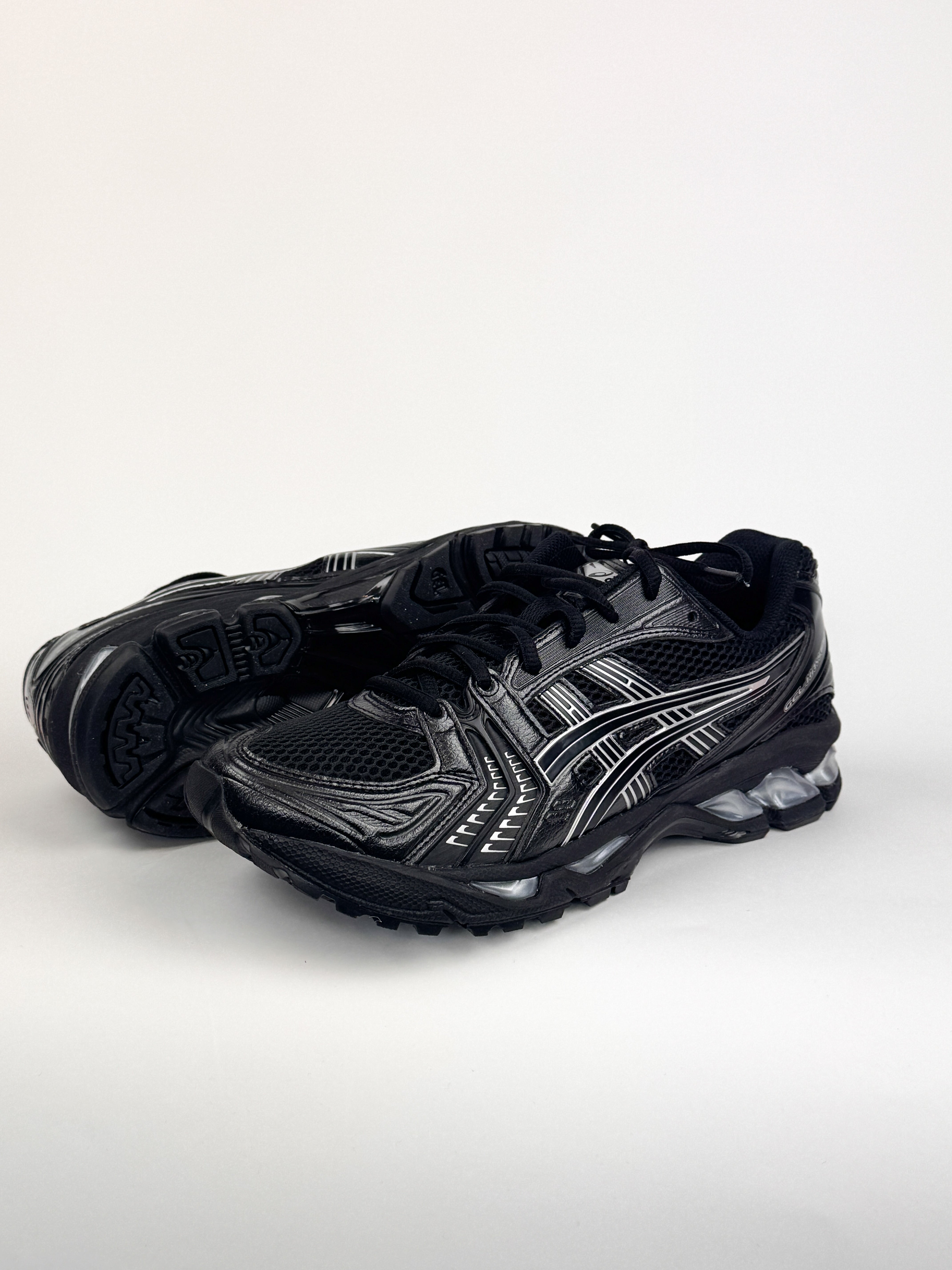 Asics Gel-Kayano - Black