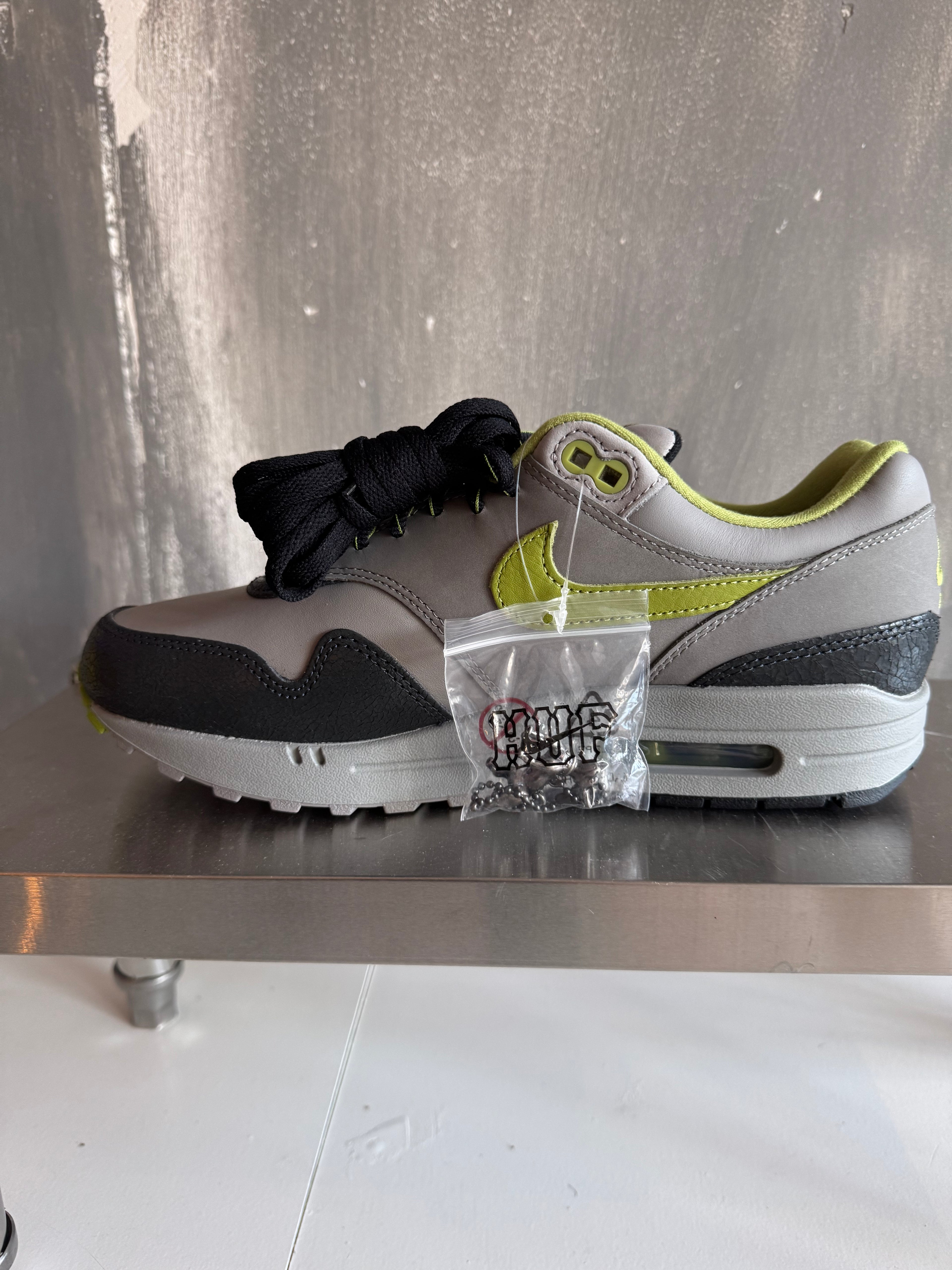 Nike Air Max 1 HUF SP maat 44 en 41