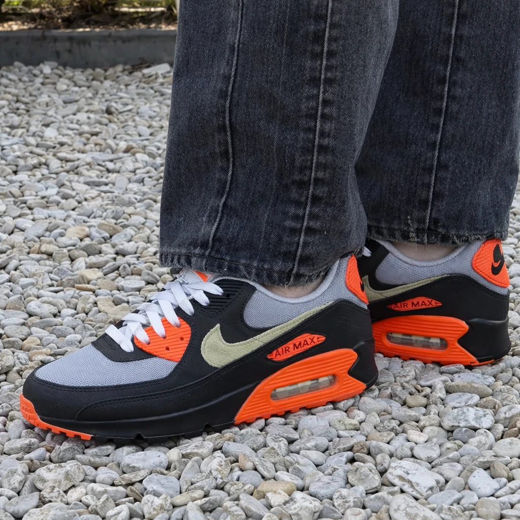 Nike Air Max 90 Light Smoke Grey Hyper Crimson Limelight
