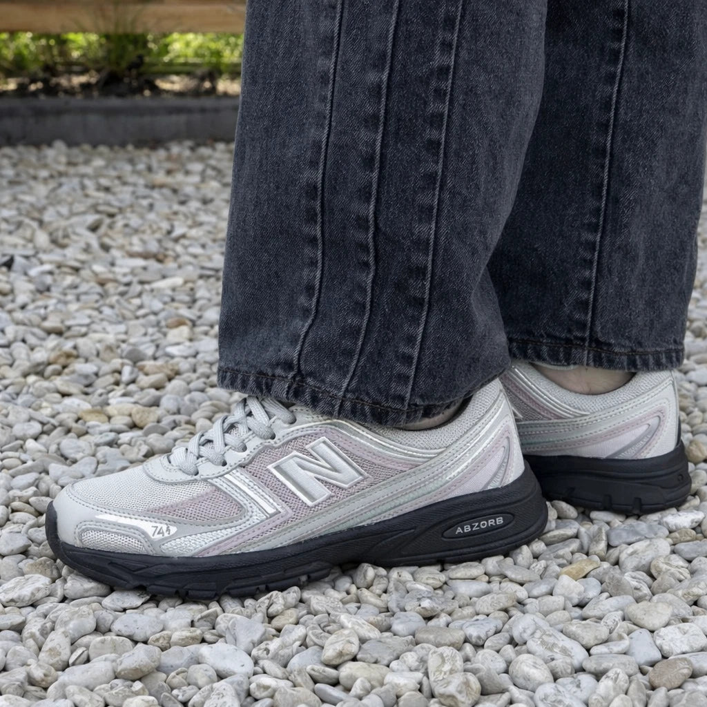 New Balance 740 Grey Black (GS)