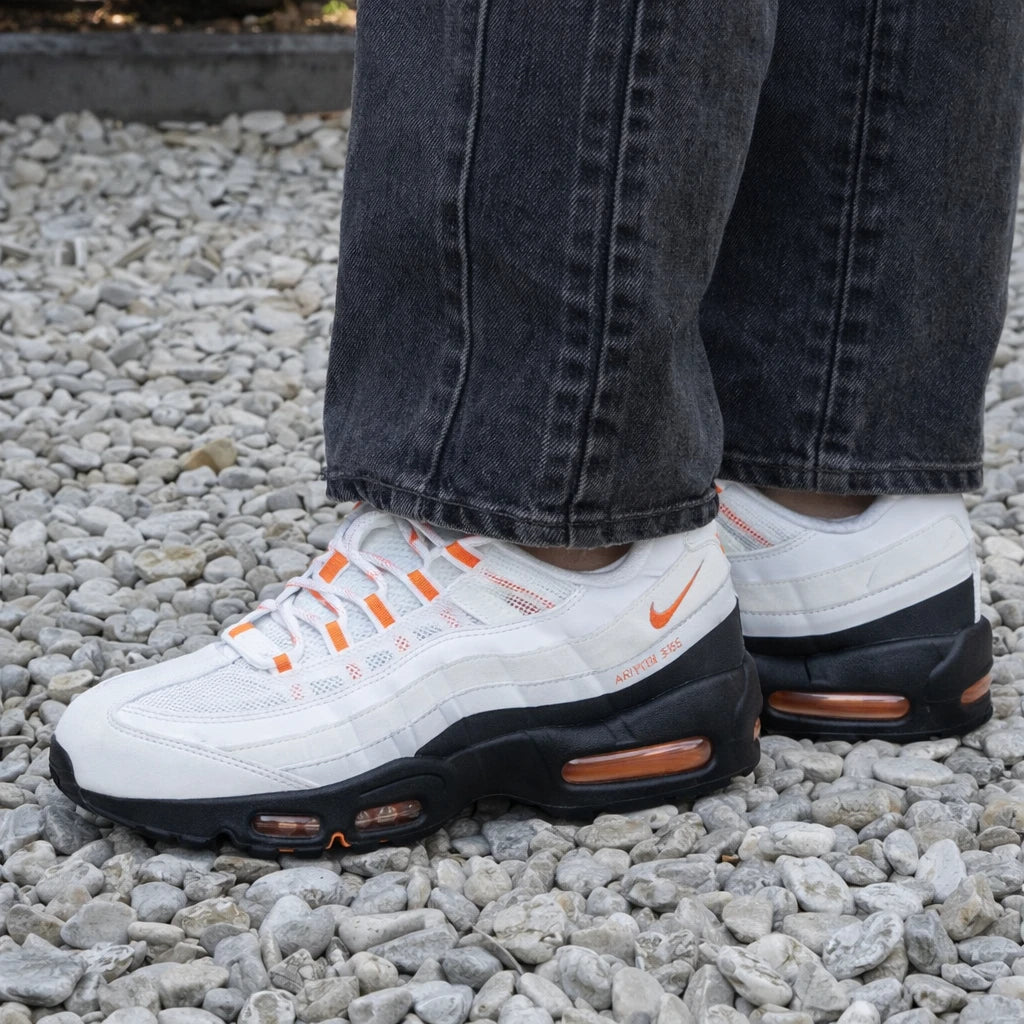 Nike Air Max 95 Wolf Grey Safety Orange Pure Platinum