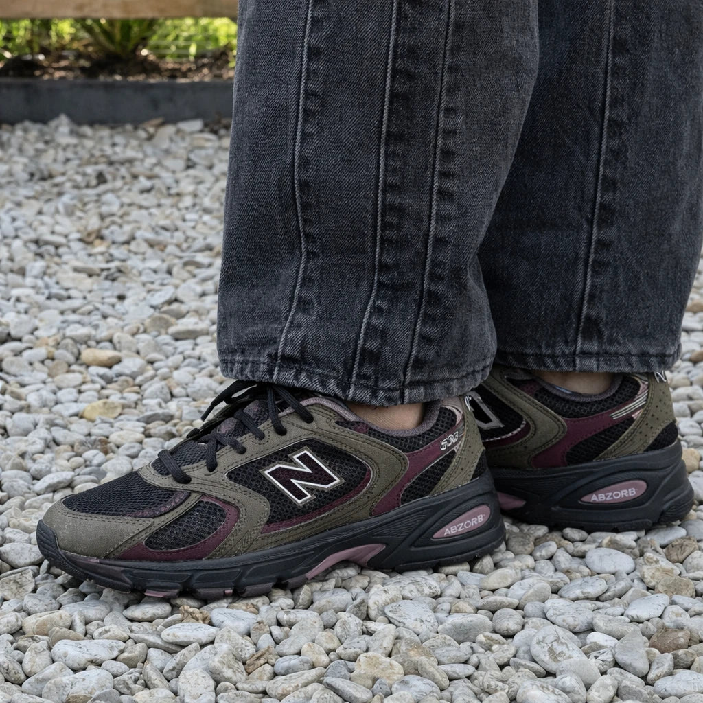 New Balance 530 Black Metallic Plum Brown