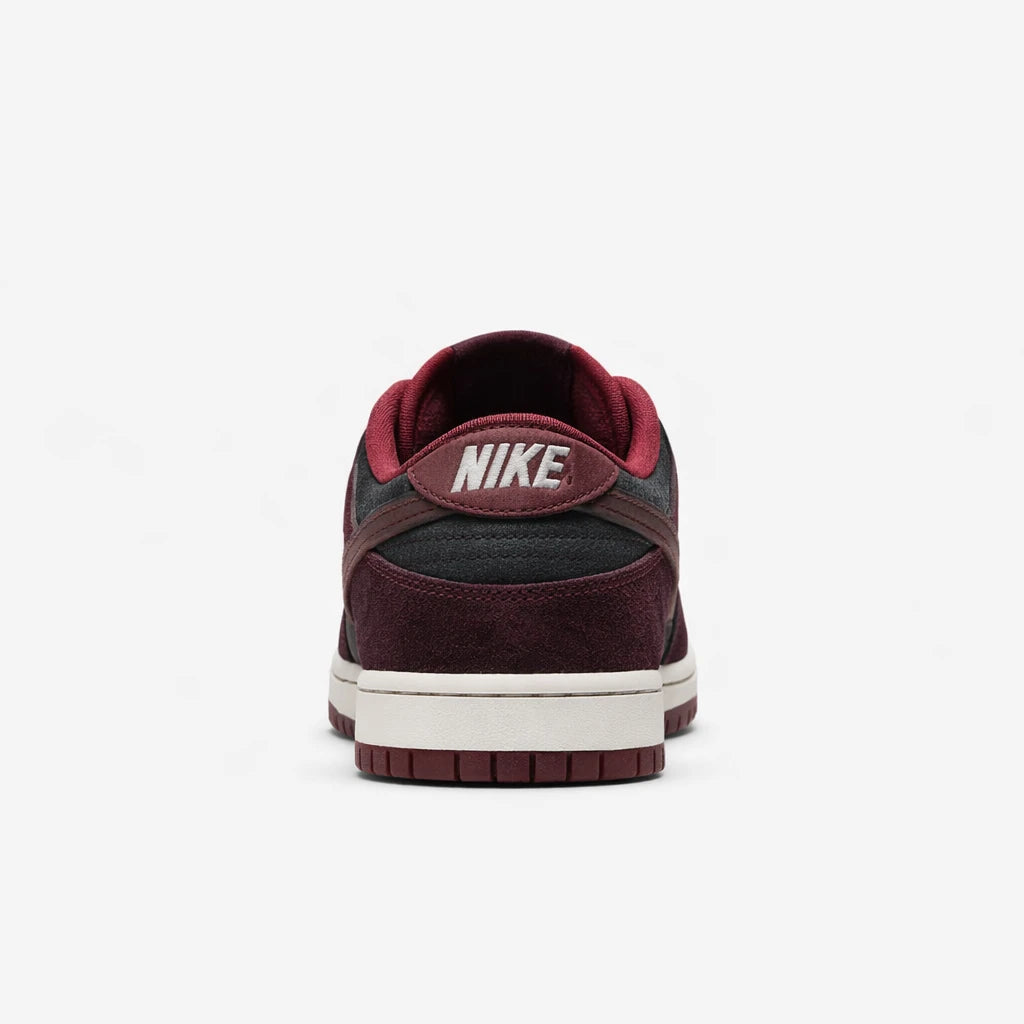 Nike SB Dunk Low Riot Skateshop