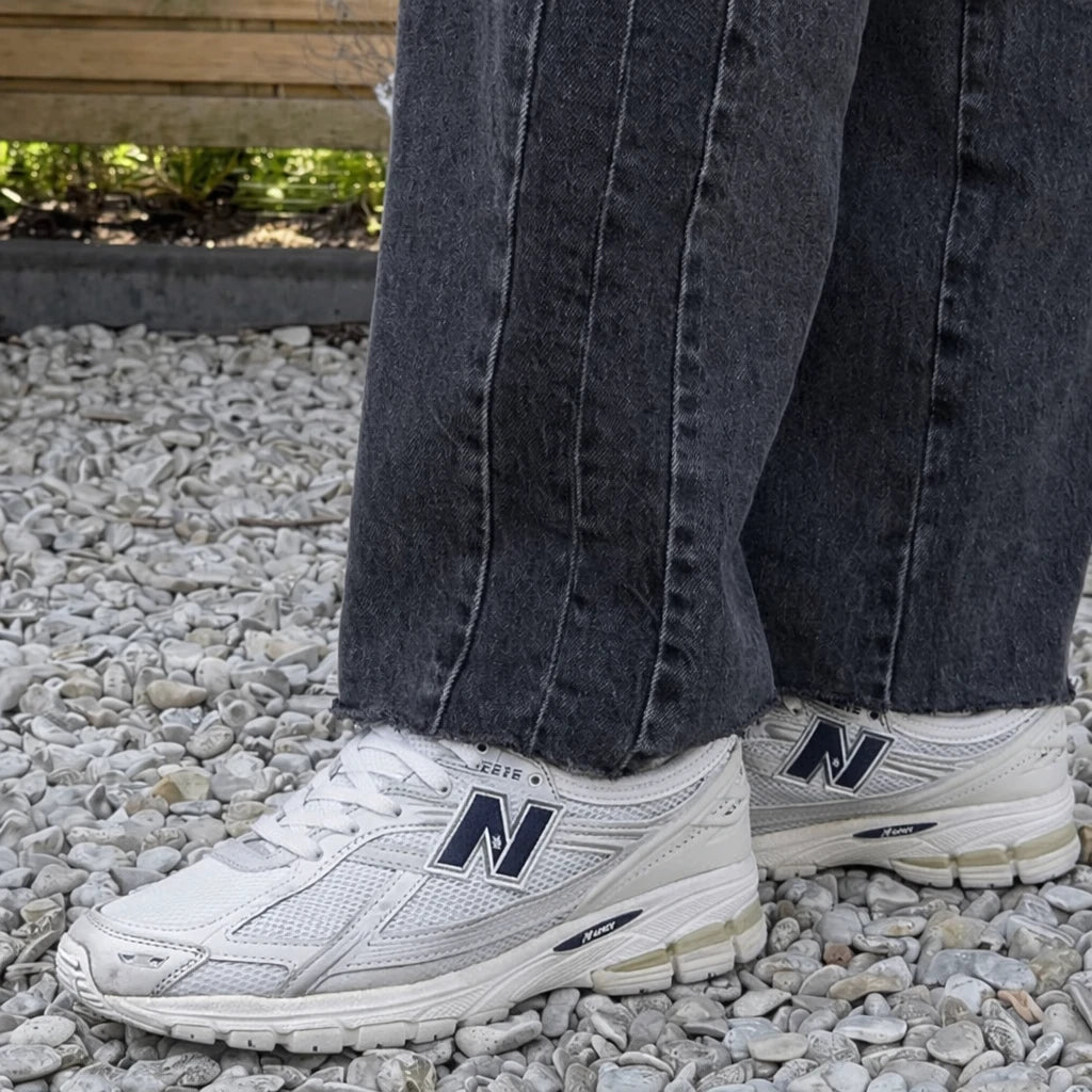 New Balance 1906R White Navy Silver Metallic