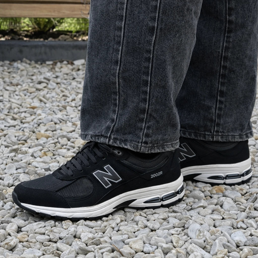 New Balance 2002R Black Gunmetal