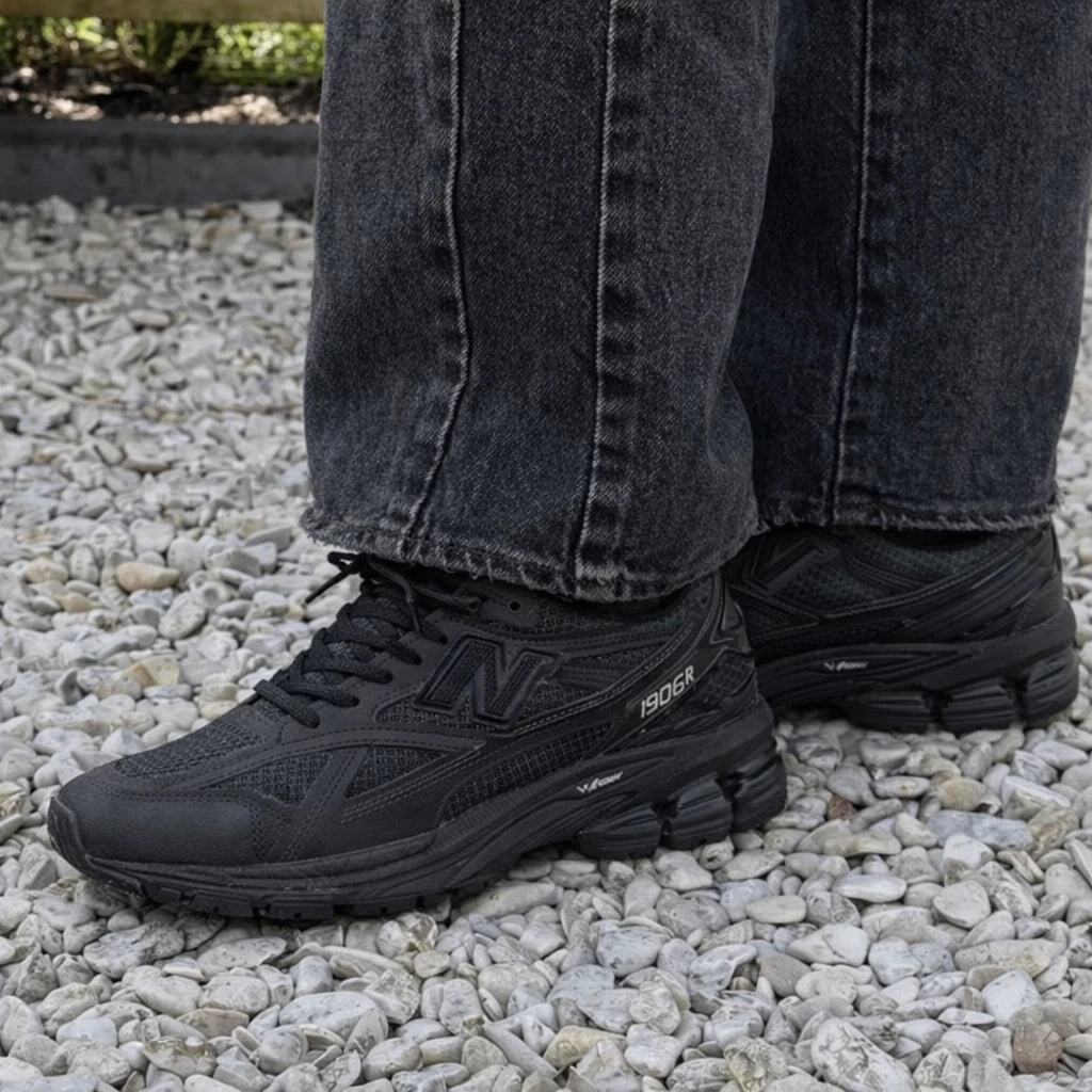 New Balance 1906R Gore-Tex Black Alkaline Green