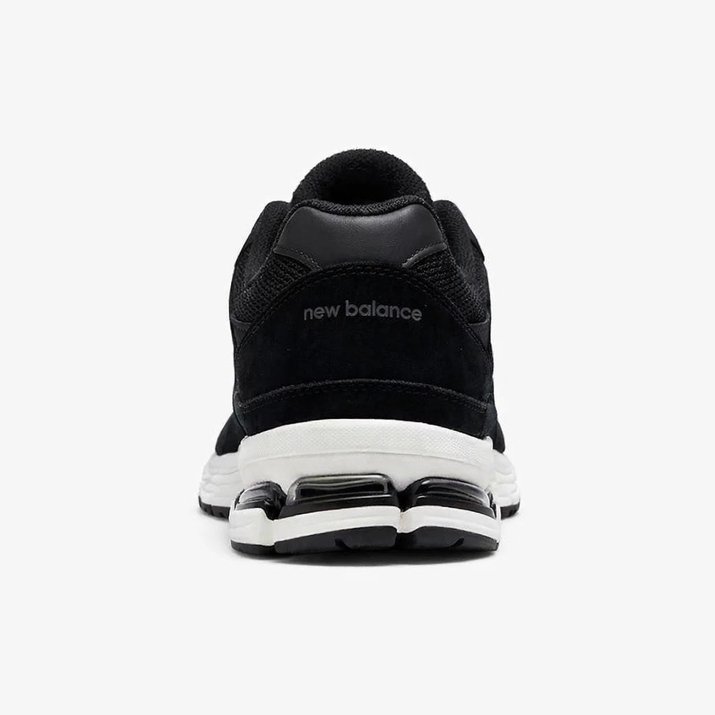 New Balance 2002R Black Gunmetal