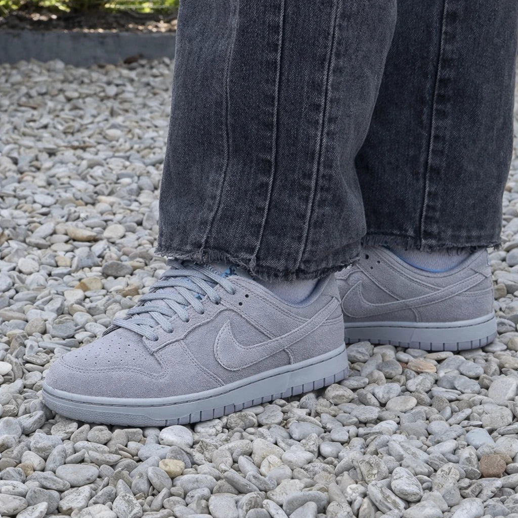 Nike Dunk Low SE Wolf Grey