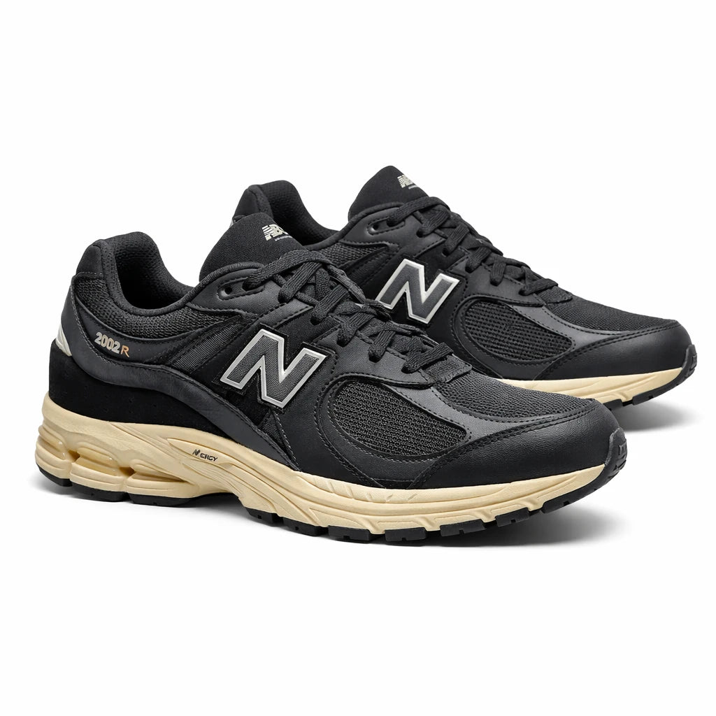 New Balance 2002R Black Vintage