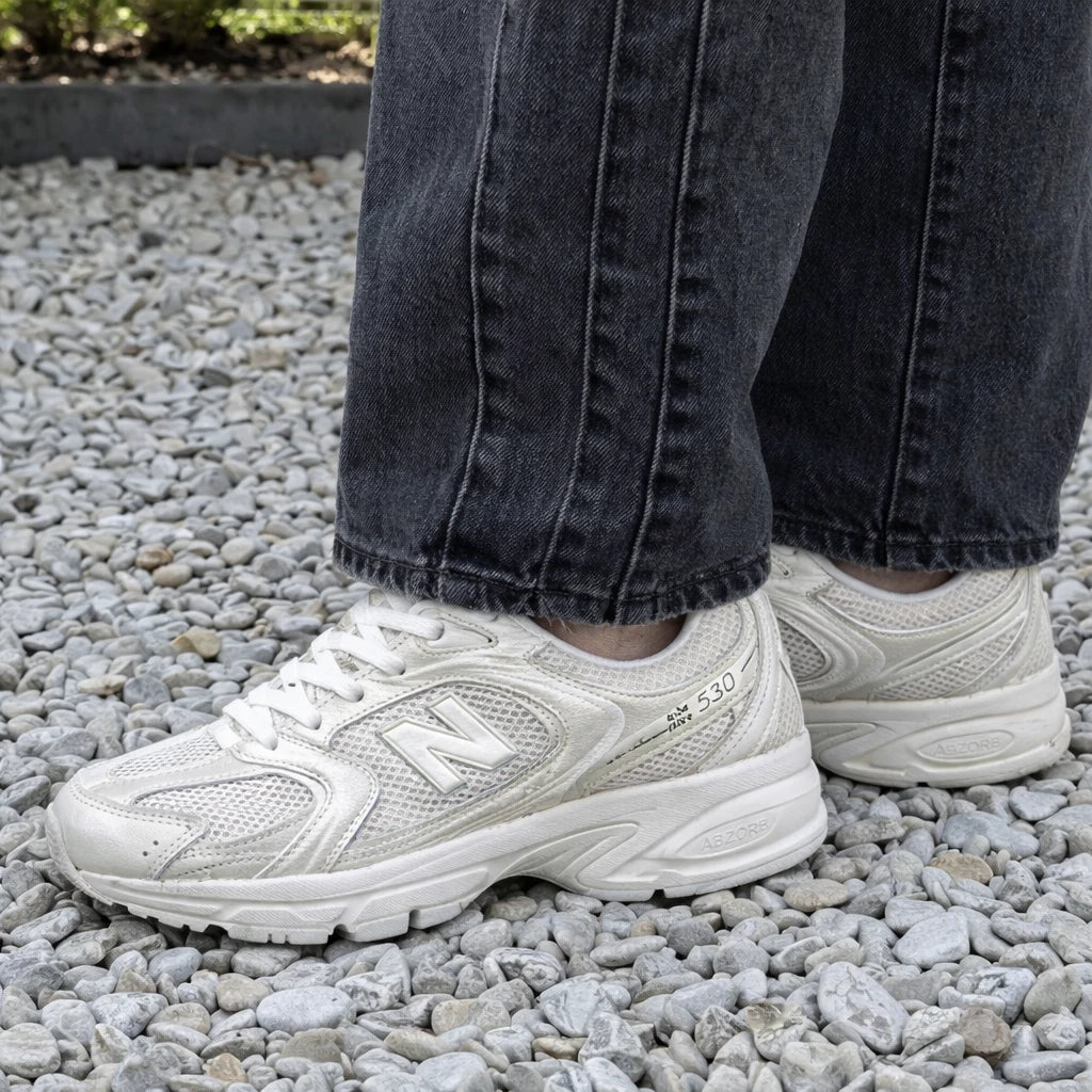 New Balance 530 Gold Metalic Linen