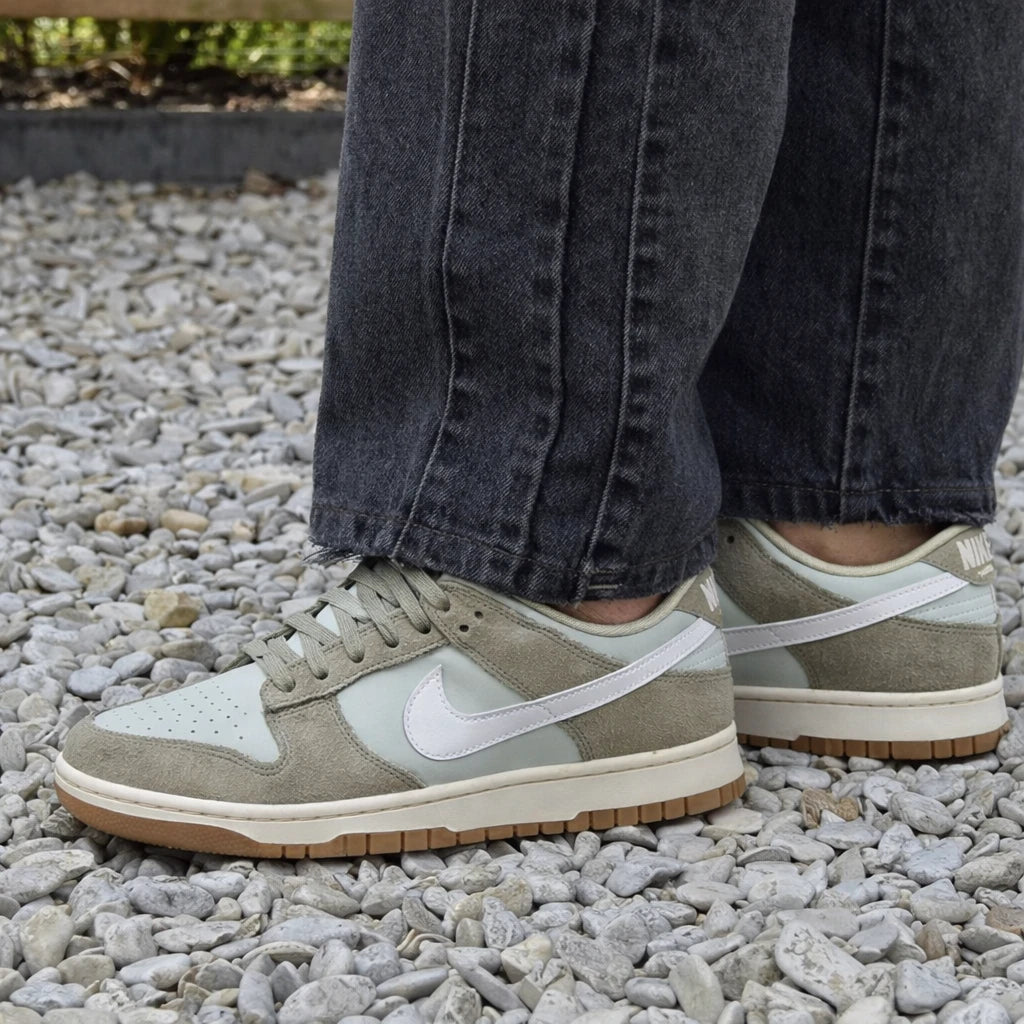 Nike Dunk Low Retro SE Light Silver Light Army Sail White
