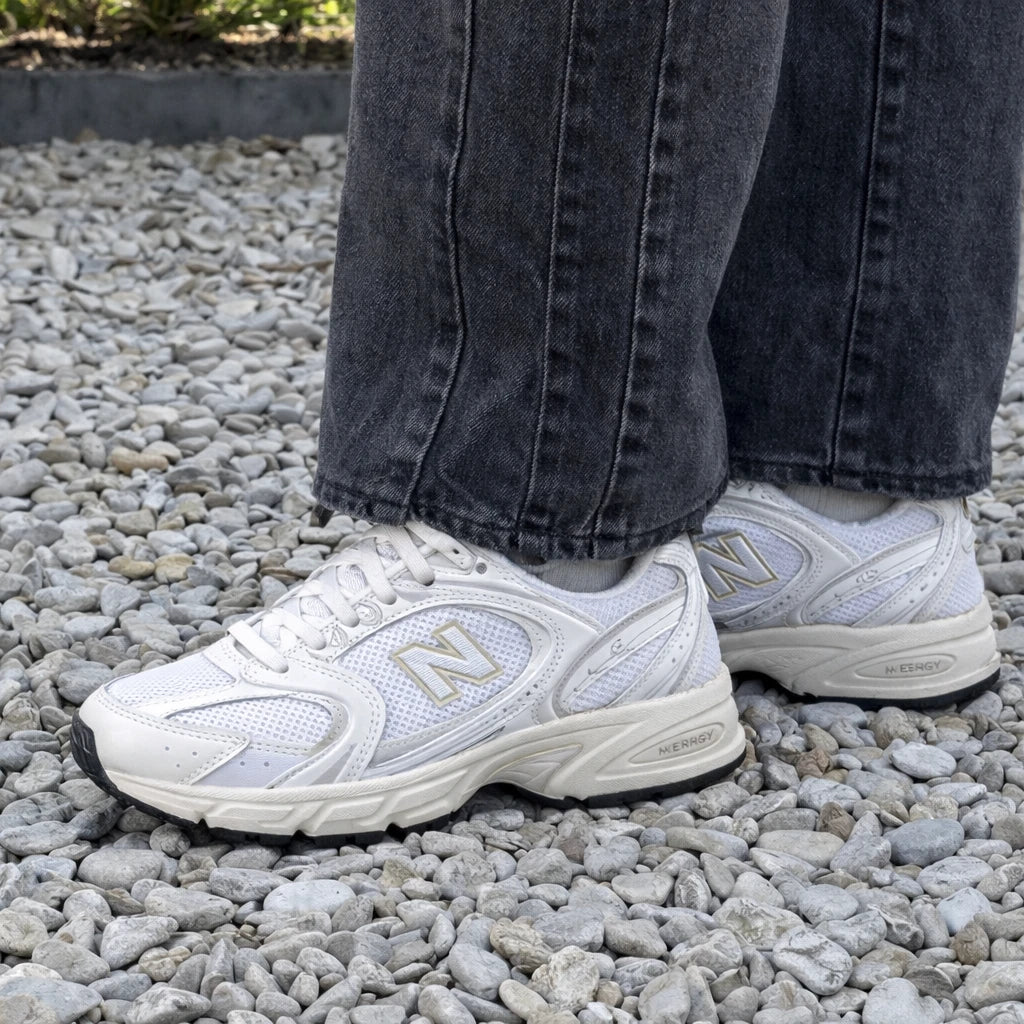 530 'Silver Metallic Linen'