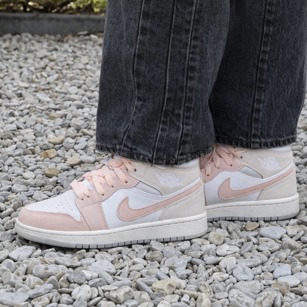 Jordan 1 Mid Flamingo (GS)
