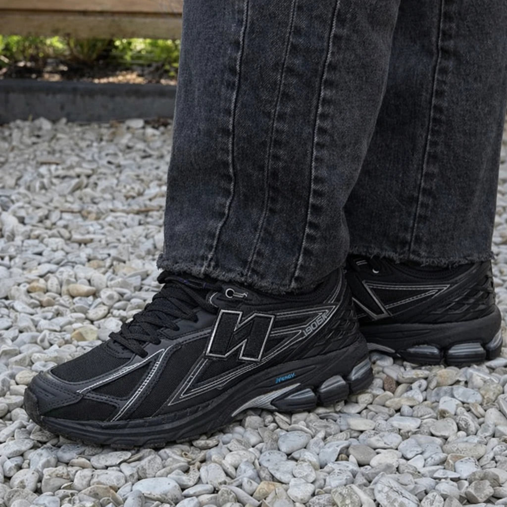 New Balance 1906R Black (GS)