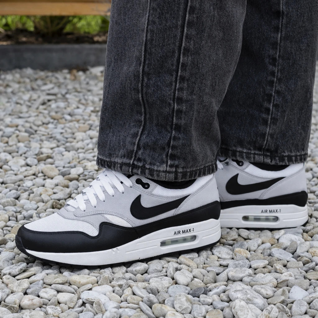 Nike Air Max 1 Essential White Pure Platinum Black