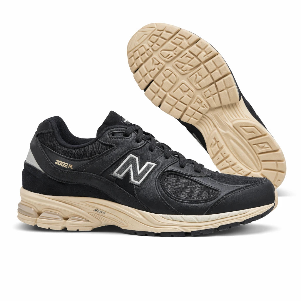 New Balance 2002R Black Vintage
