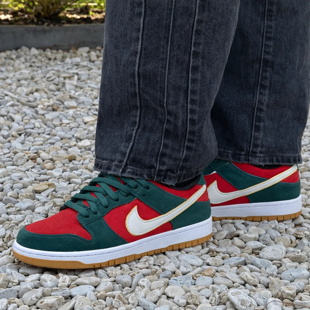 Nike SB Dunk Low Pro PRM Seattle Supersonics