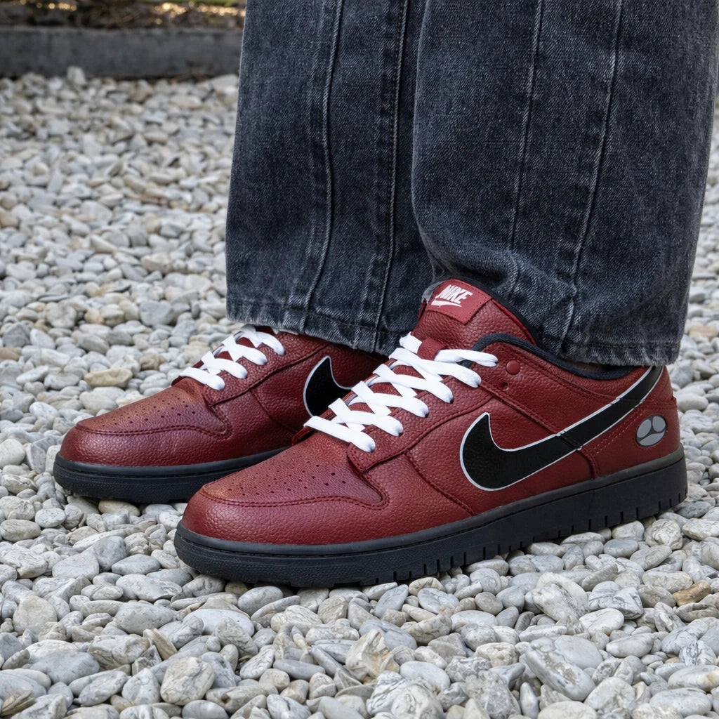 Nike SB Dunk Low Limosine Skateboards